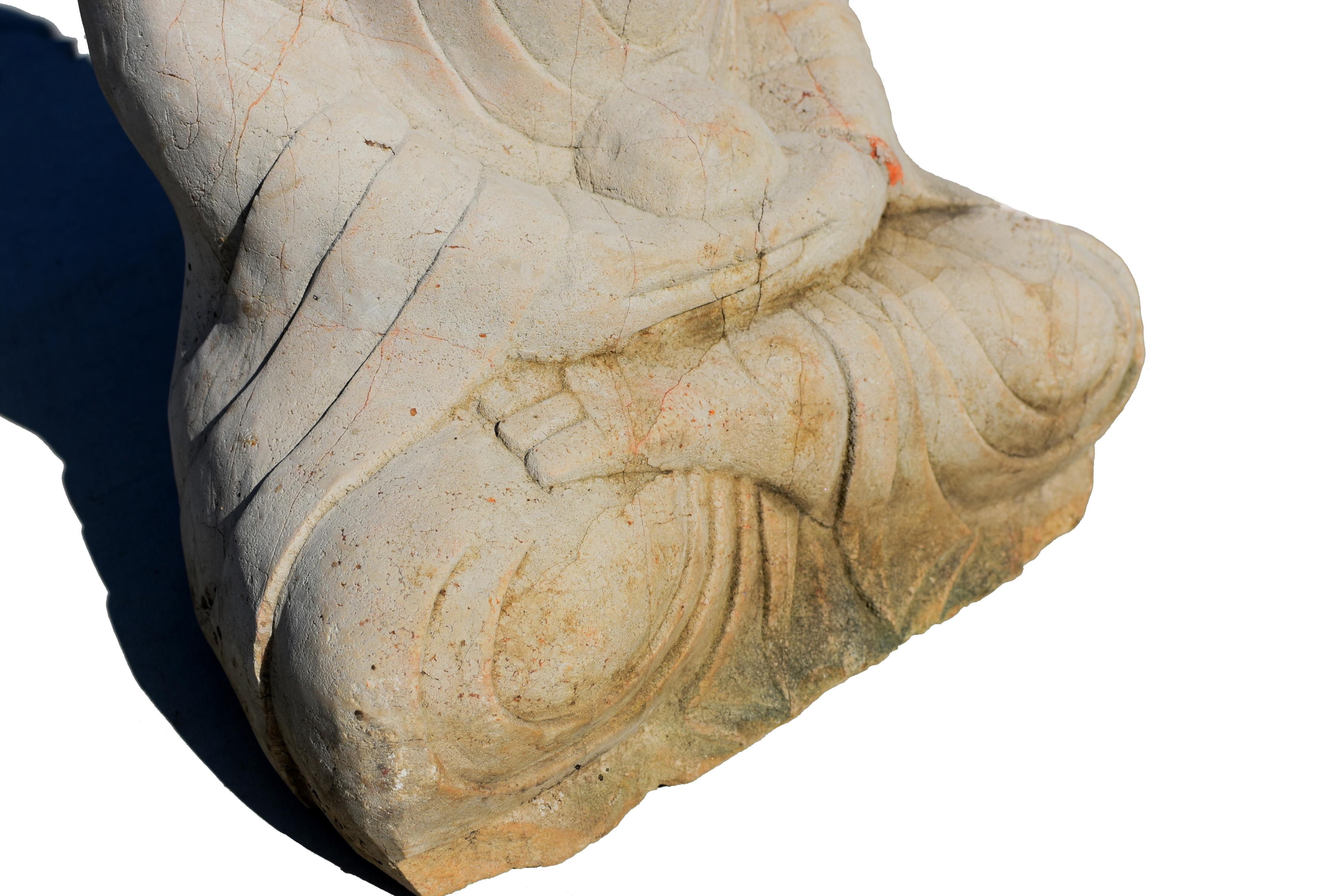 Amitabha-Buddha-Statue aus Stein aus dem 19. Jahrhundert im Angebot 7