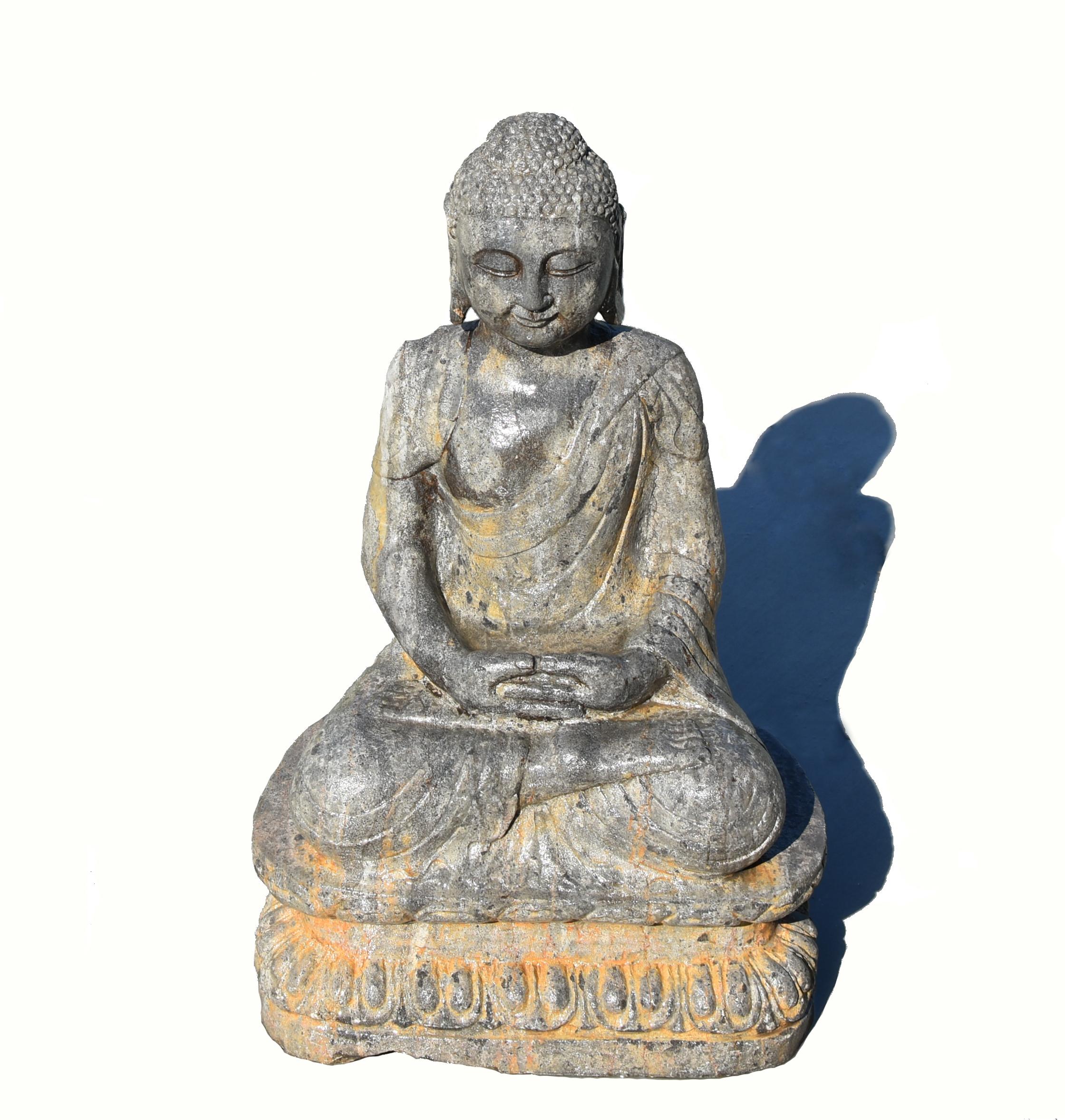Buddha Shakyamuni-Statue aus Stein aus dem 19. Jahrhundert im Angebot 9