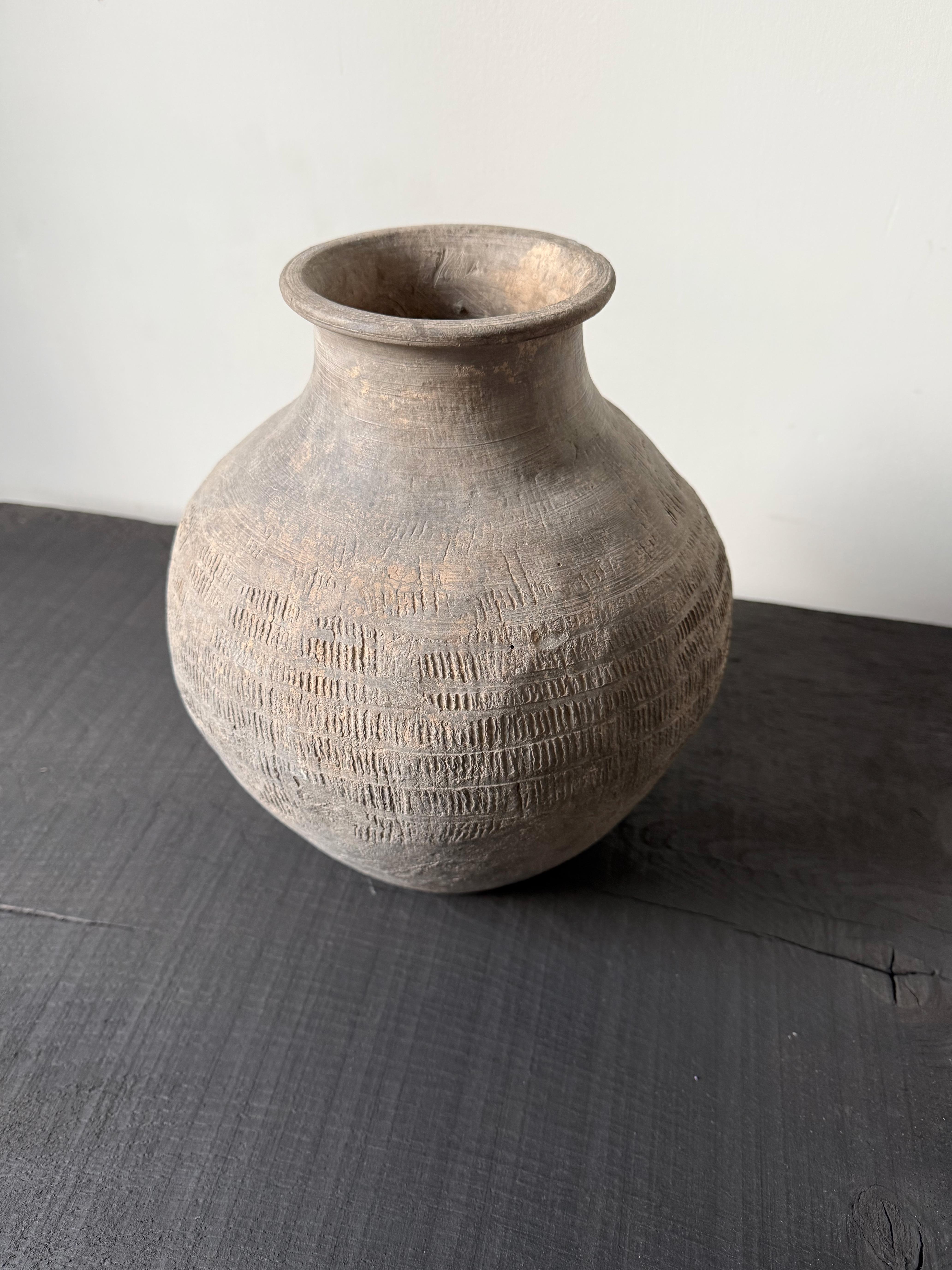 19th Century Storage Vase For Sale 3