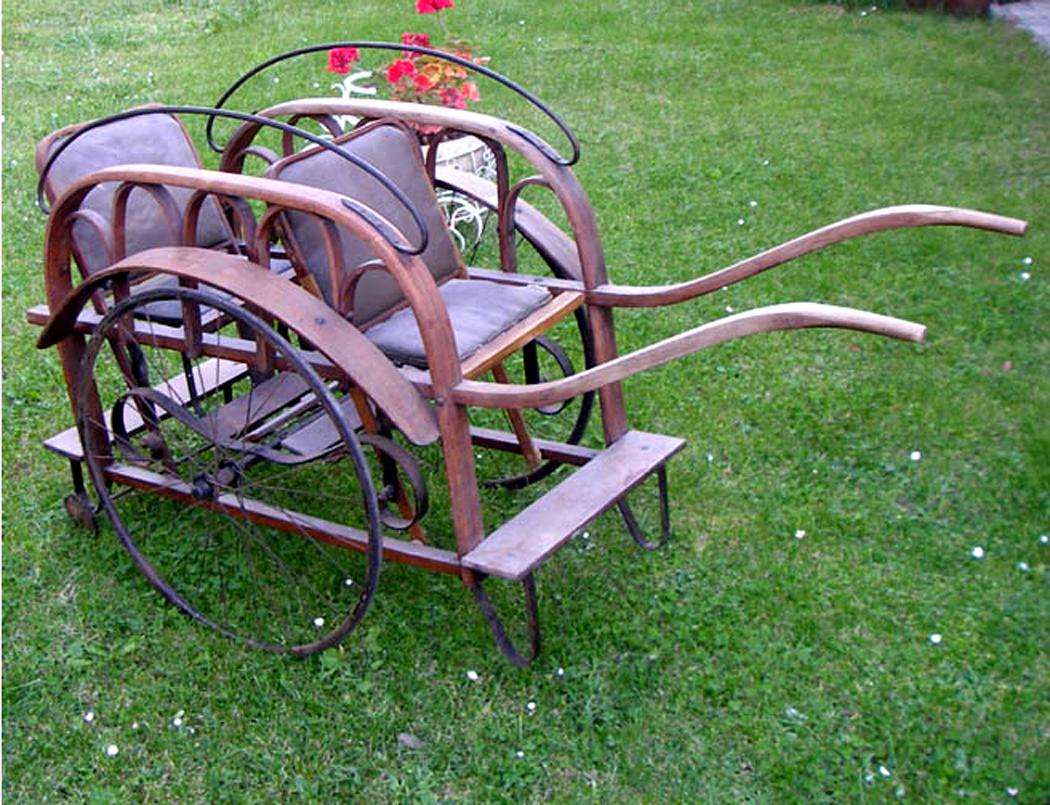 German 19th Century Stroller for twins, Thonet For Sale
