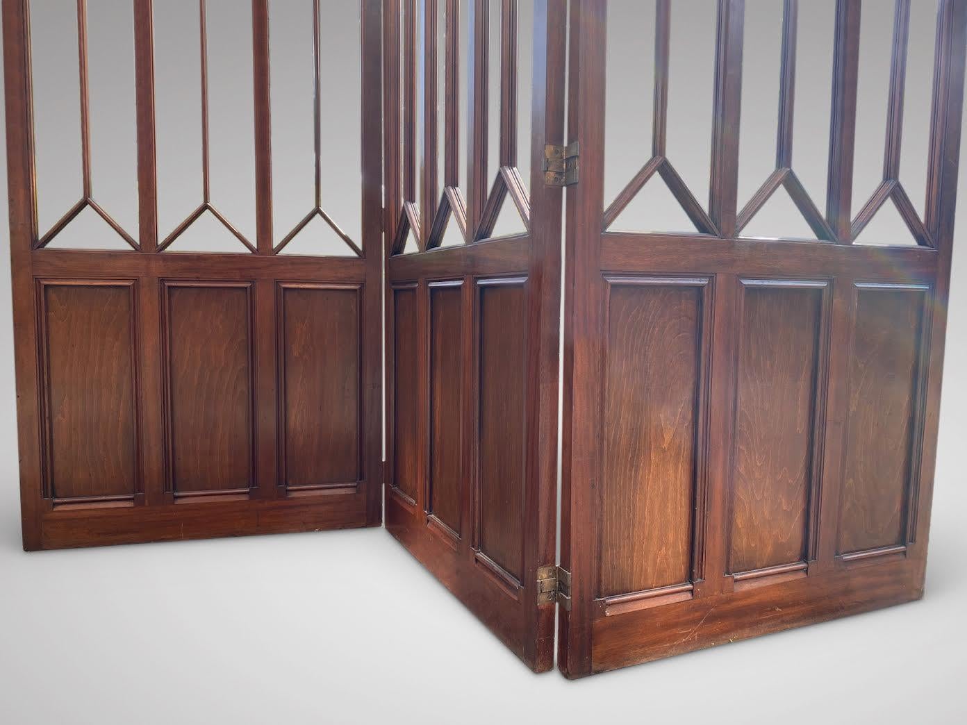 19th Century Stunning Quality Three Panel Folding Screen in Solid Mahogany For Sale 2