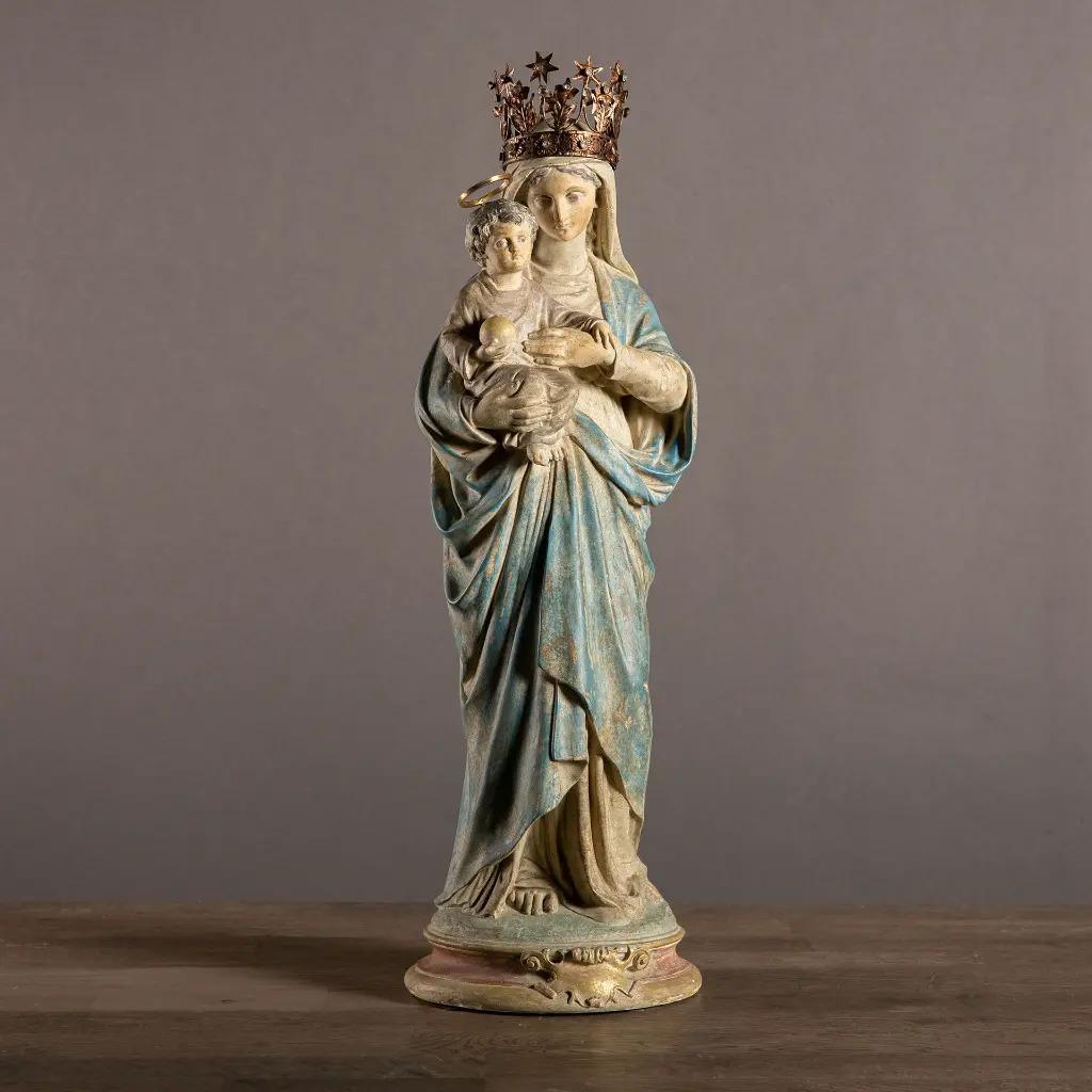 Patinato Statua di Vergine incoronata e Child & Child in stile XIX secolo in vendita