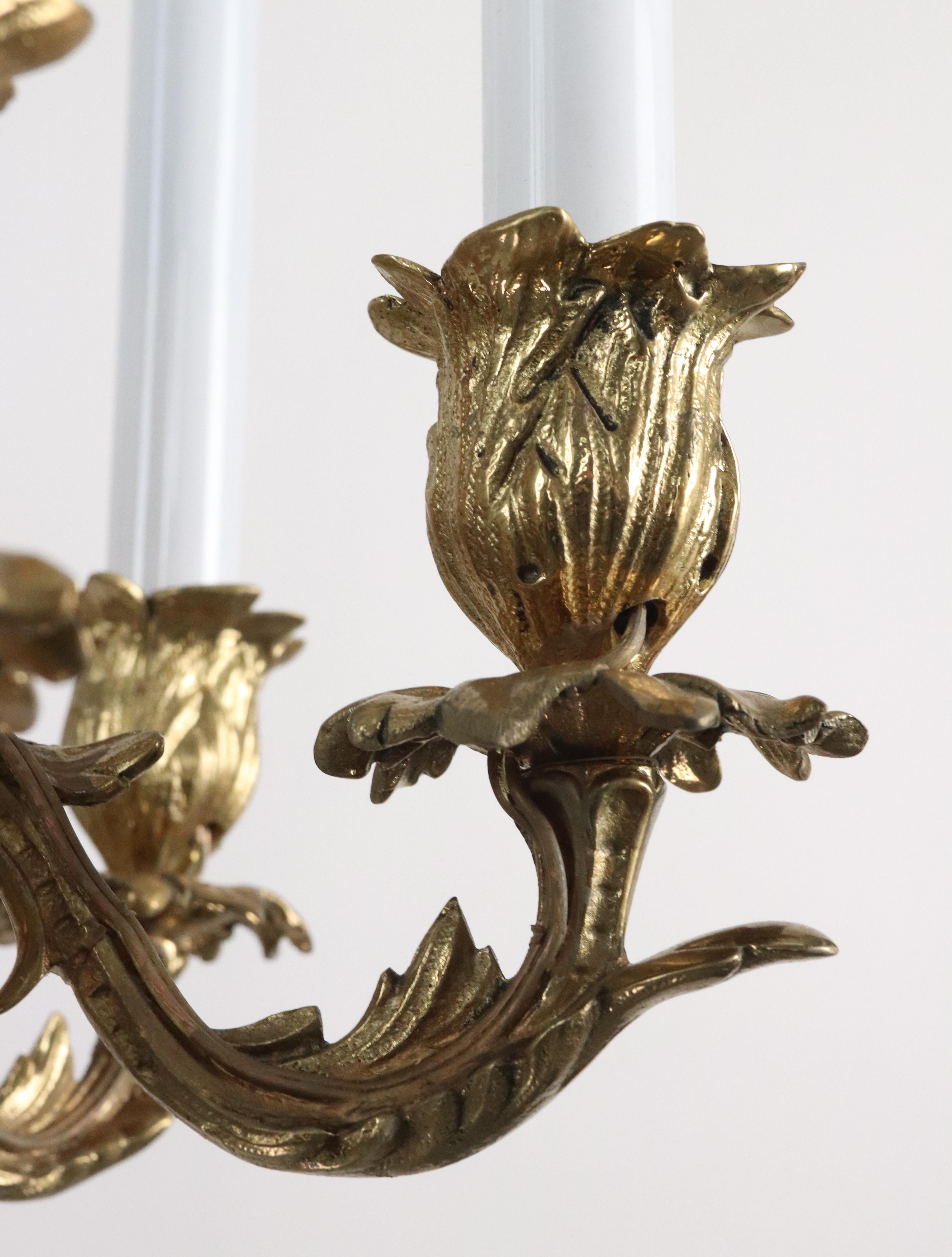 Lampadario in bronzo rinascimentale francese del XIX secolo in vendita 7