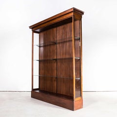 Substanzieller englischer Vitrinenschrank des 19.