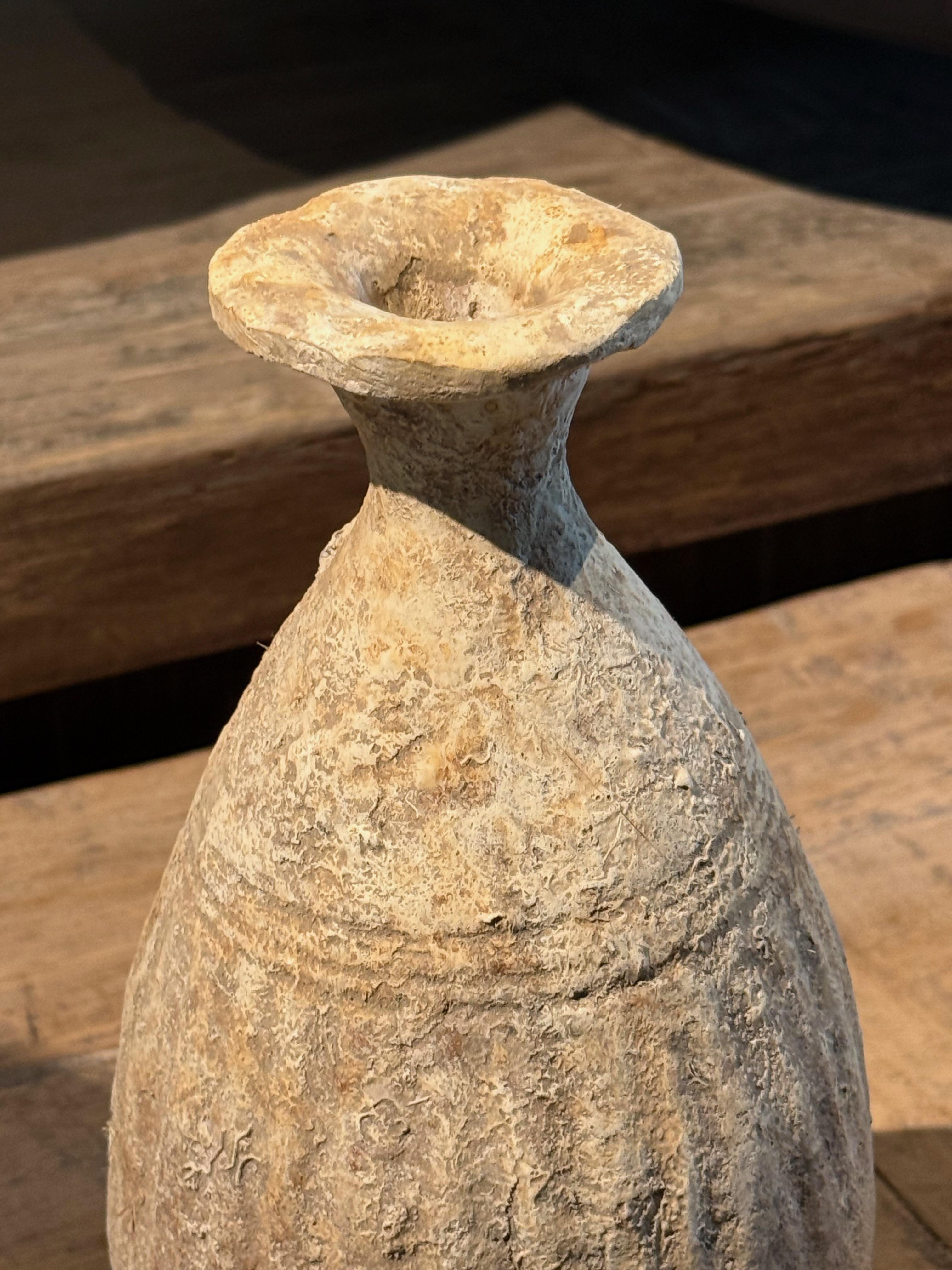 Bouteille de médicaments du 19e siècle provenant de l'épave du navire Sukhothai, Thaïlande Bon état - En vente à New York, NY