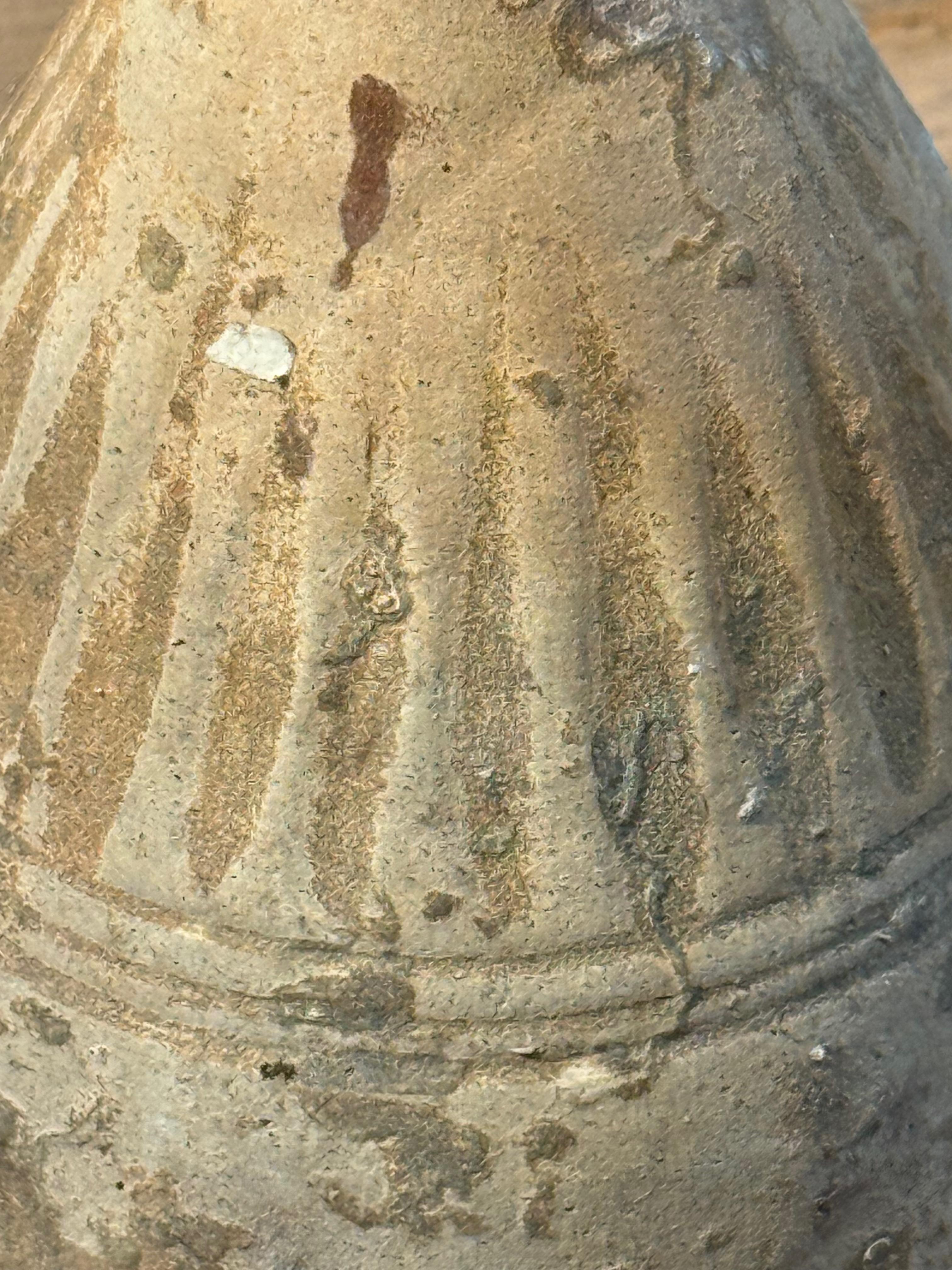 Bouteille de médicaments du 19e siècle provenant de l'épave du navire Sukhothai, Thaïlande Bon état - En vente à New York, NY