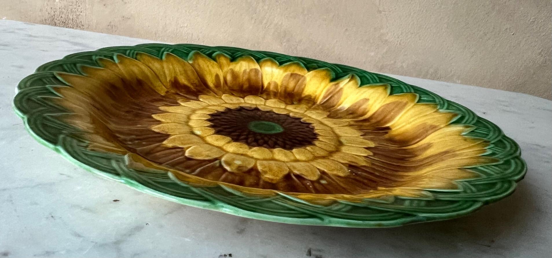 Hand-Painted 19th Century Sunflower Plate by Wedgwood For Sale