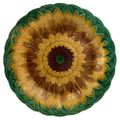 Sonnenblumenteller von Wedgwood aus dem 19. Jahrhundert