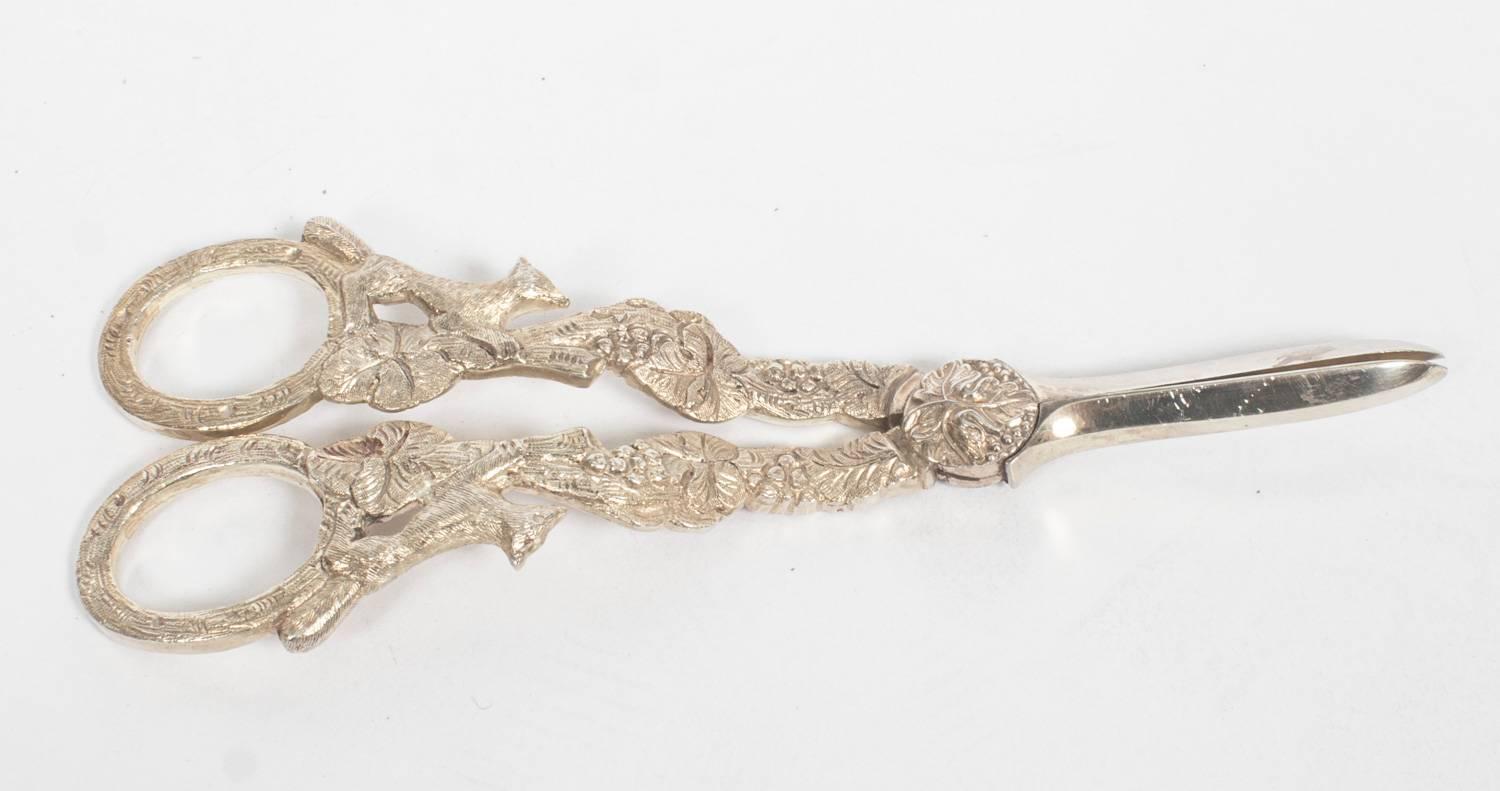 19th Century Superb Victorian 57 Piece Fish and Dessert Canteen Cutlery 2
