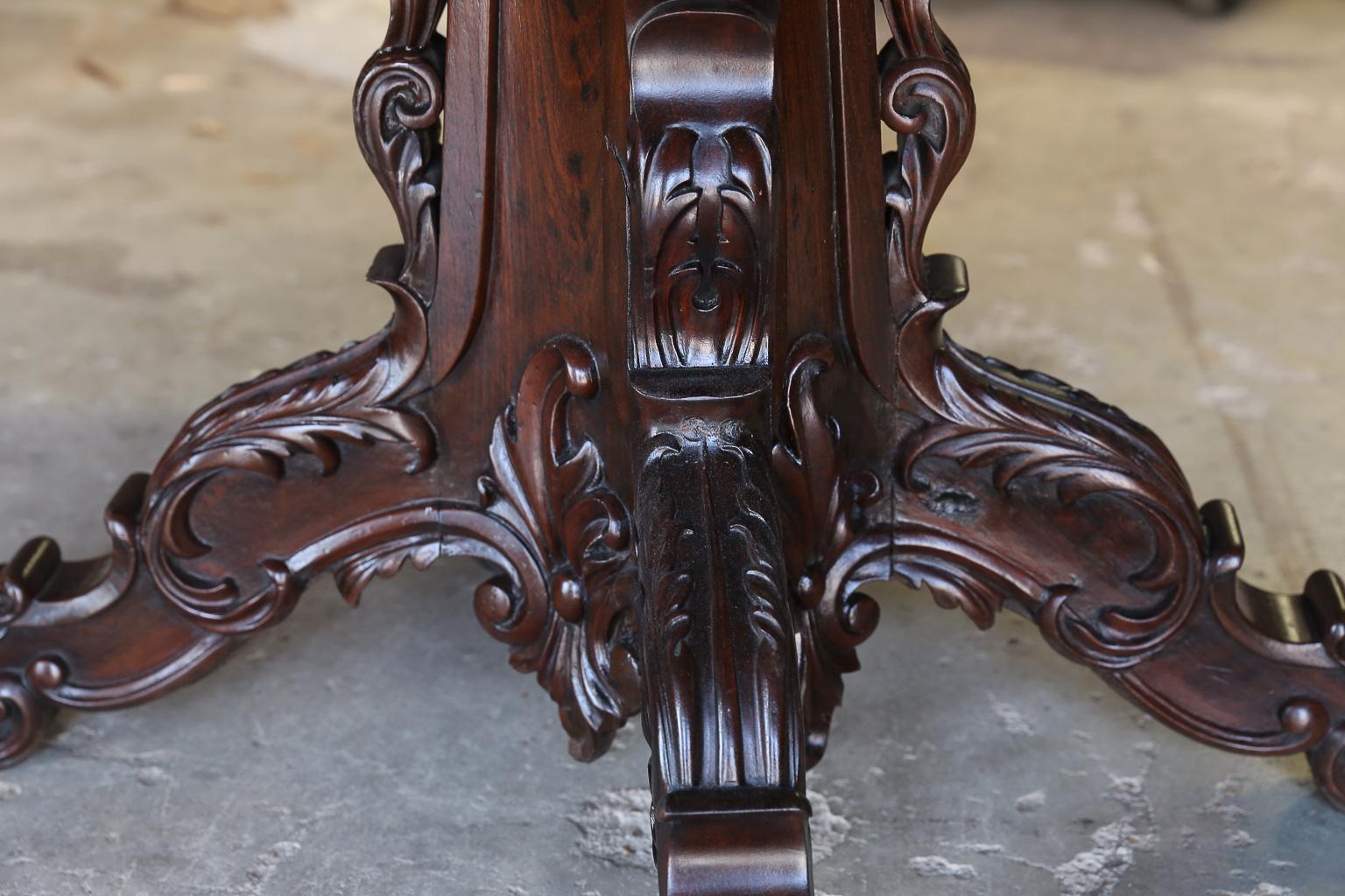 19th Century Superbly Handcrafted Solid Mahogany Round Governor's Dinning Table For Sale 1