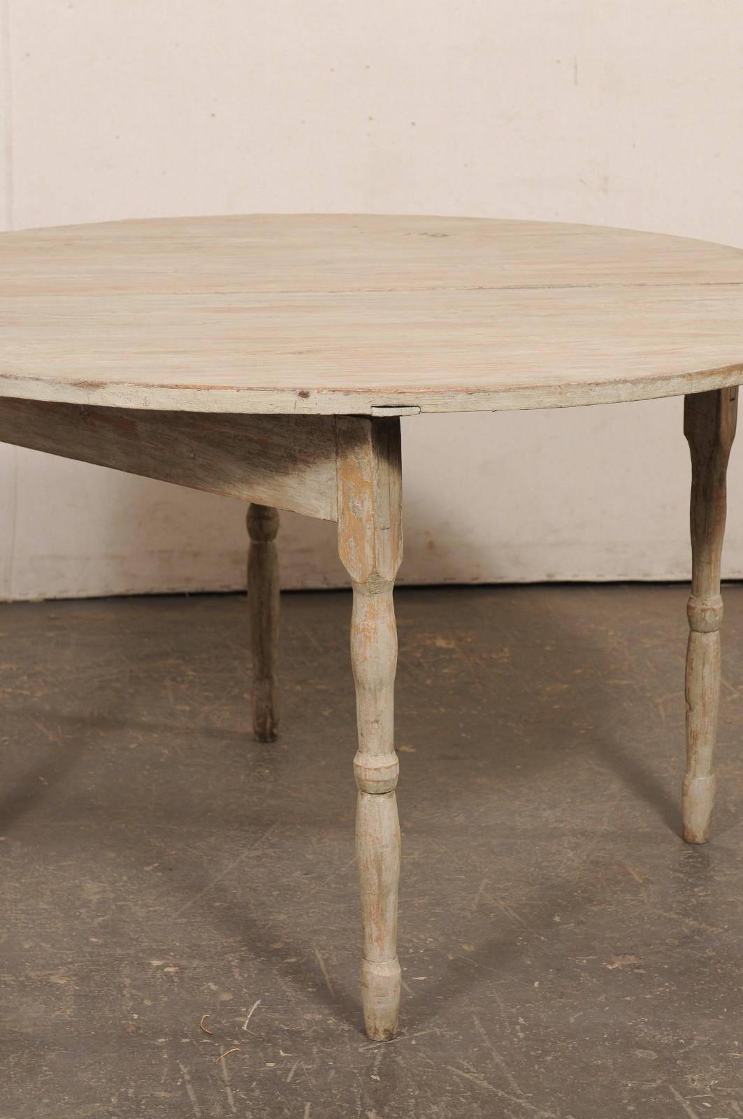 19th Century Swedish 4 ft Diameter Top Round-to-Demi Drop-Leaf Table For Sale 9