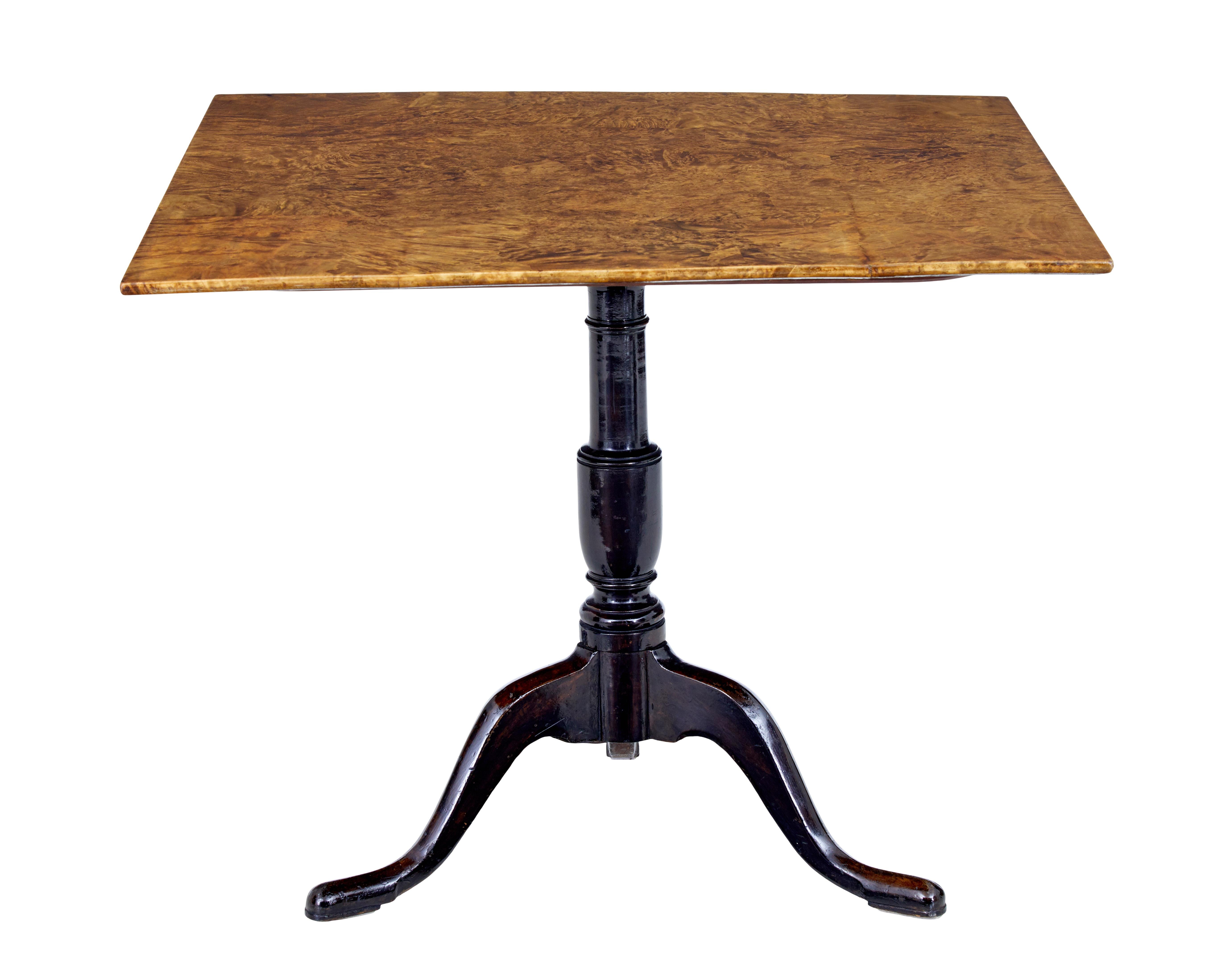 19. Jahrhundert Schwedisch Erle Roots Square Tilt Top Tisch (Handgefertigt) im Angebot