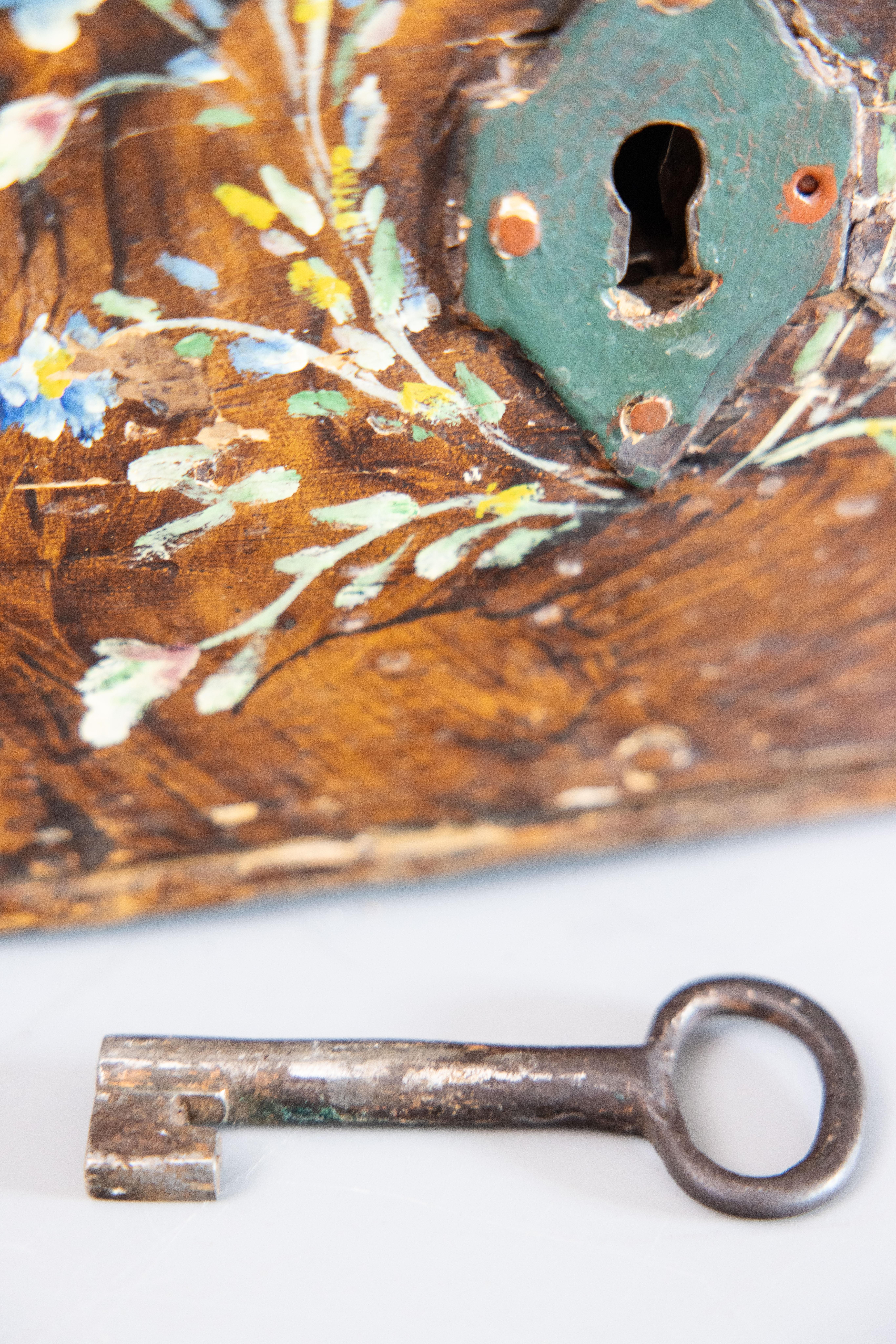 Cassapanca in legno curvato svedese Allmoge Folk Art del XIX secolo in vendita 3