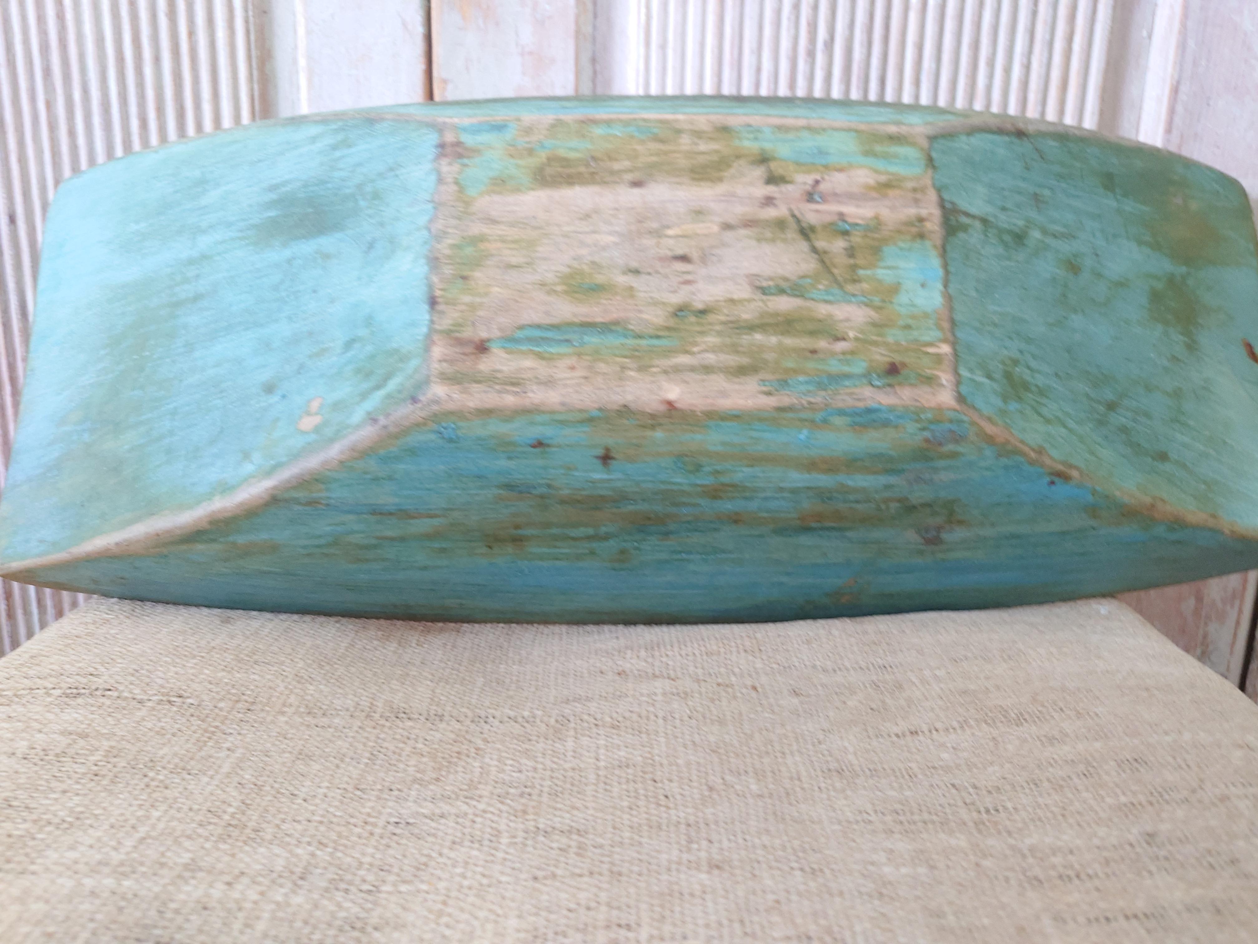 19th Century Swedish antique genuine country Folk Art wooden trough / bowl For Sale 7