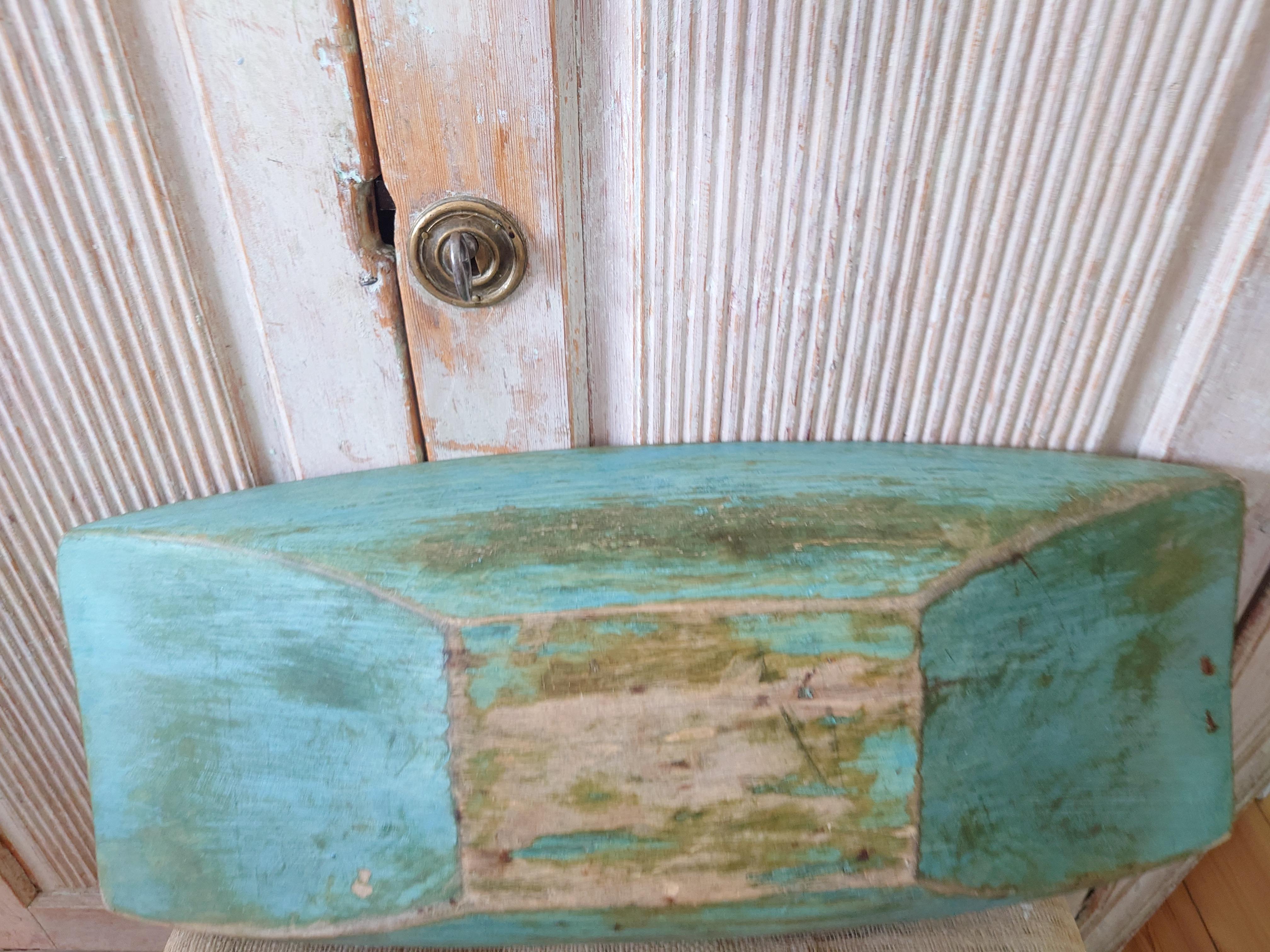 19th Century Swedish antique genuine country Folk Art wooden trough / bowl For Sale 9