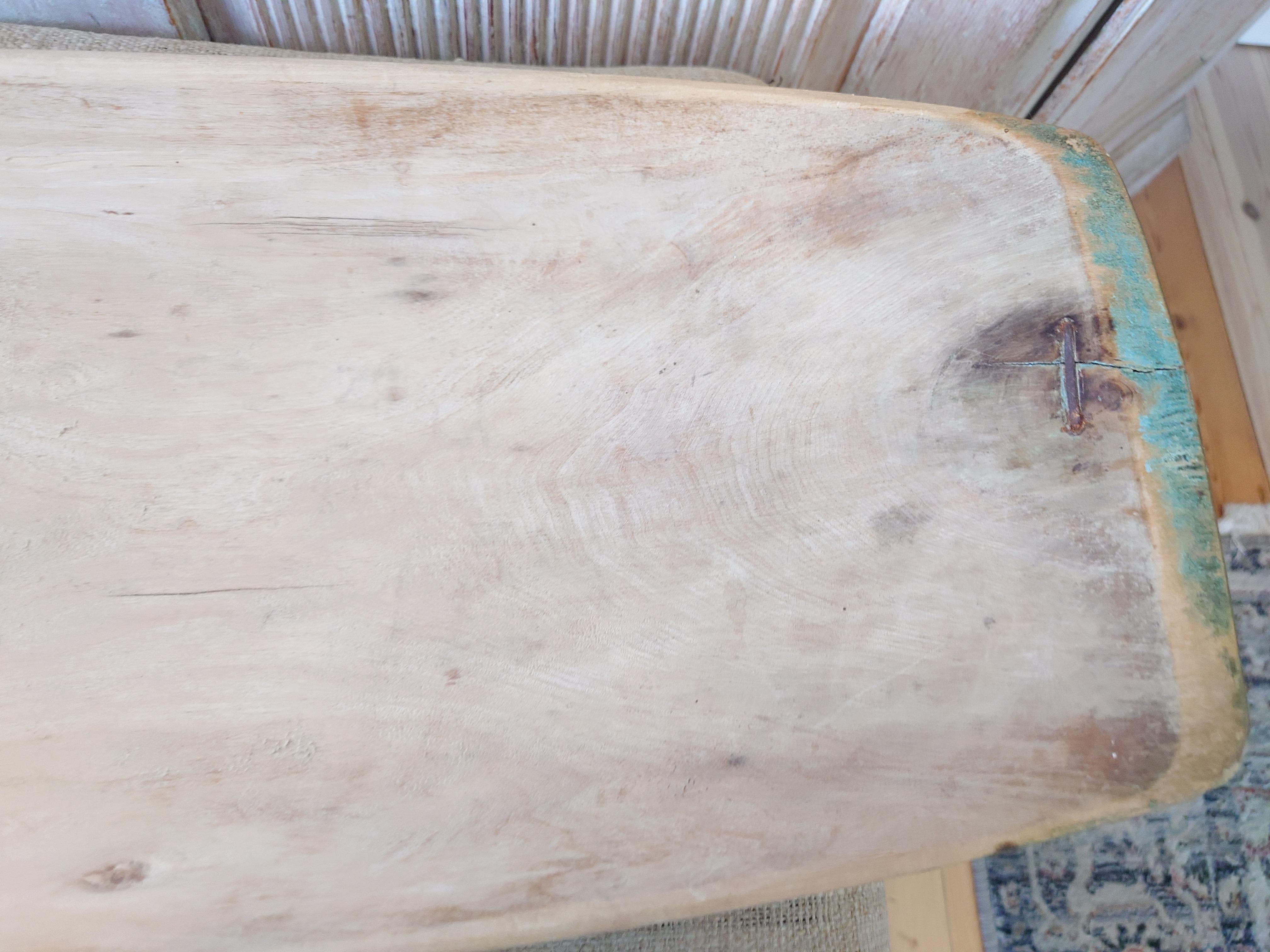 19th Century Swedish antique genuine country Folk Art wooden trough / bowl For Sale 3