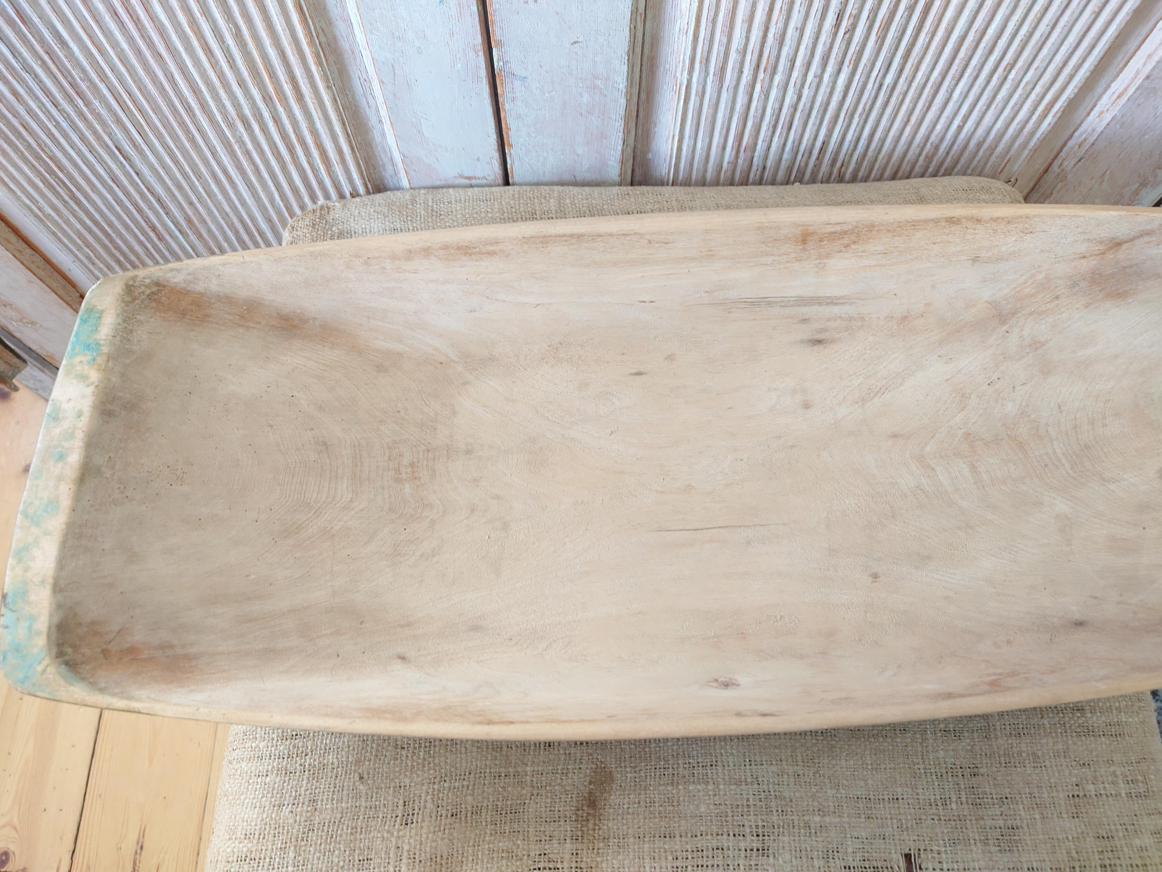 19th Century Swedish antique genuine country Folk Art wooden trough / bowl For Sale 4