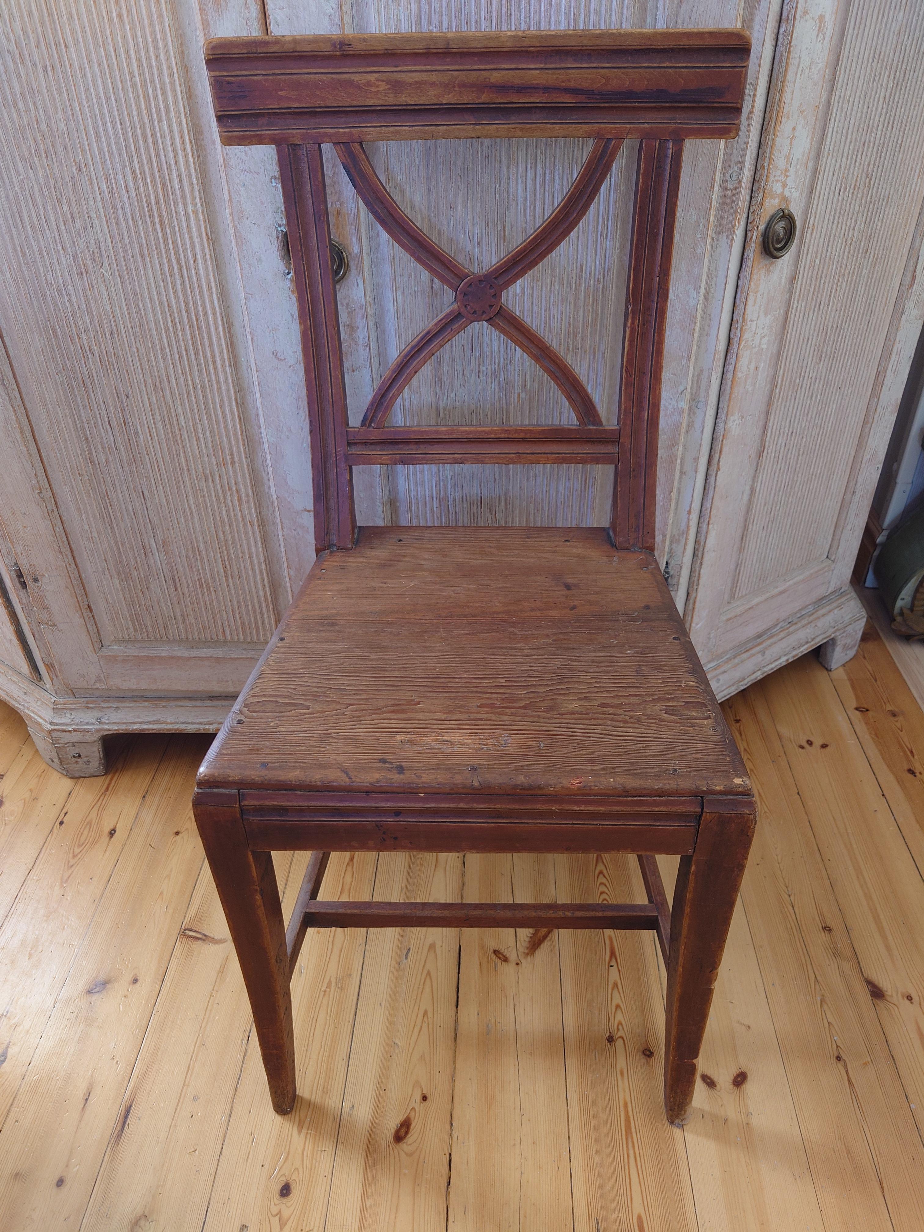19th Century Swedish antique genuine  Gustavian Bellman Chair Original paint In Good Condition For Sale In Boden, SE