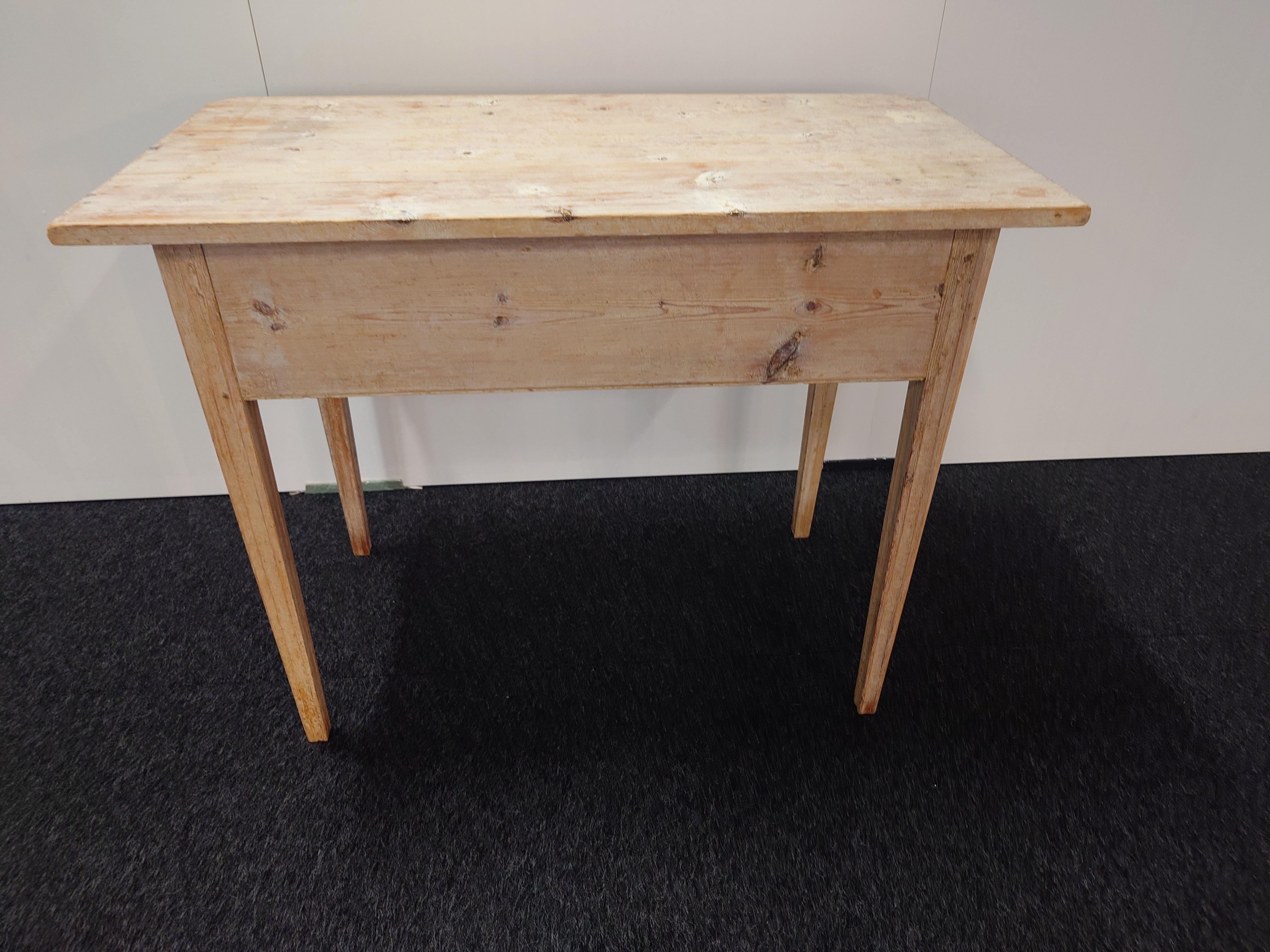19th Century Swedish  antique Gustavian table with drawer genuine rustic  For Sale 5