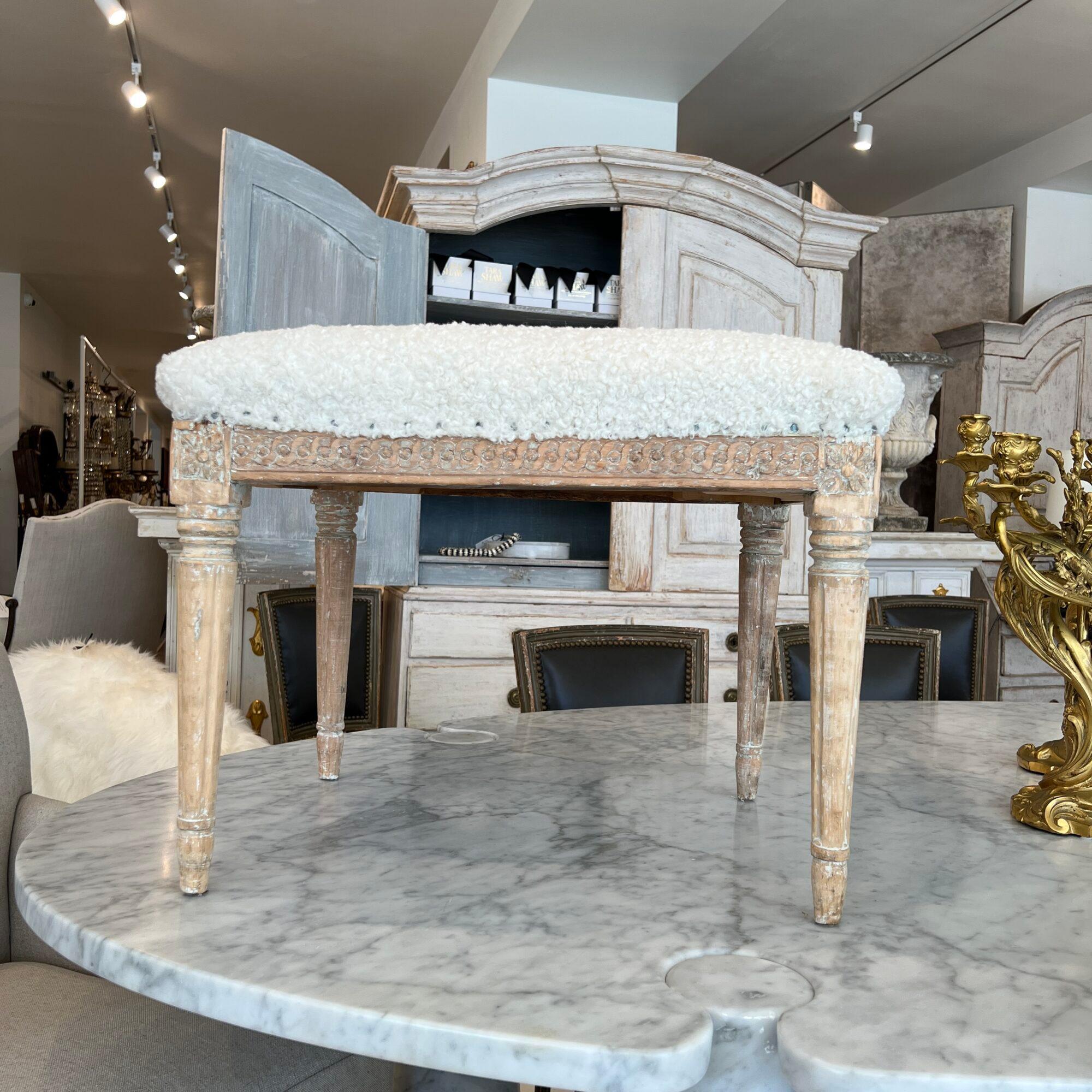 Suédois Tabouret-tabouret gustavien ancien suédois du 19e siècle en vente