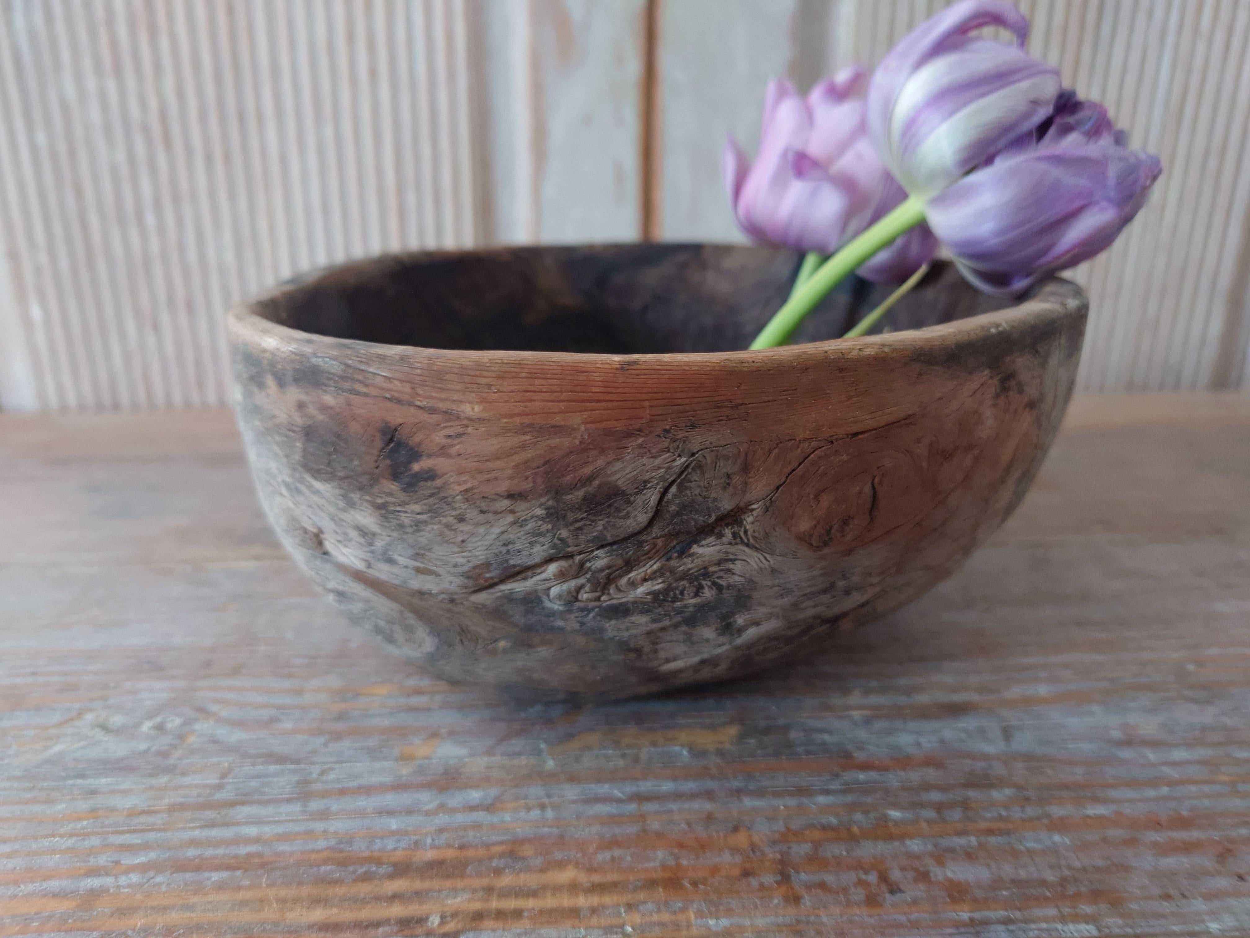 19th Century Swedish Antique Rare Unique Rustic Folk Art Wooden Bowl Dated 1864 In Good Condition For Sale In Boden, SE