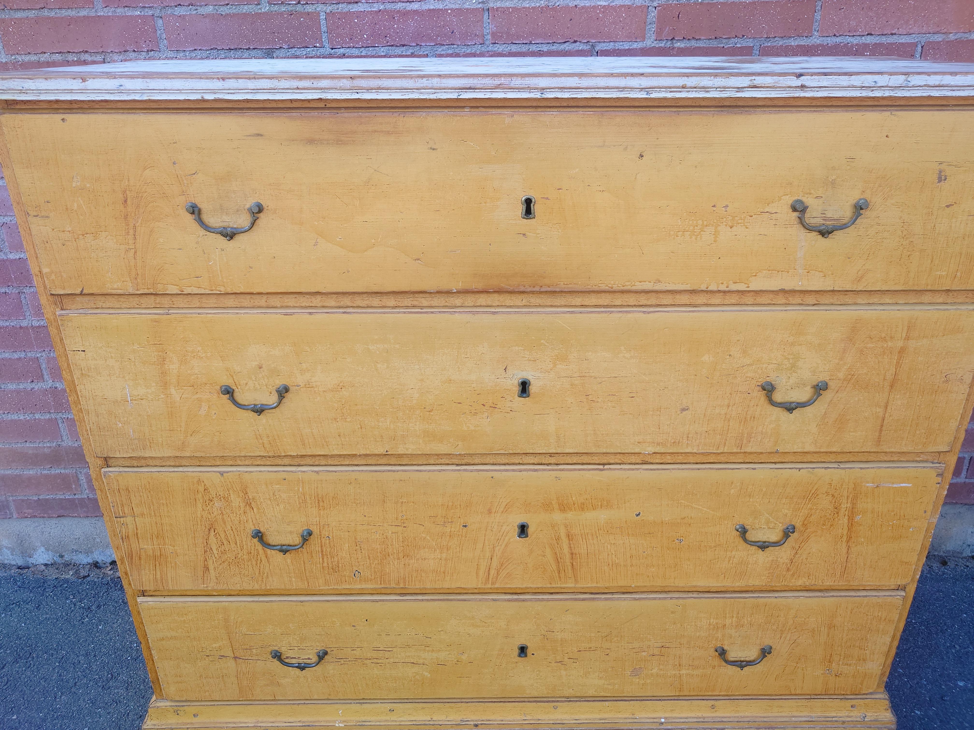 Gustavien Commode rustique suédoise du 19ème siècle avec peinture d'origine en vente