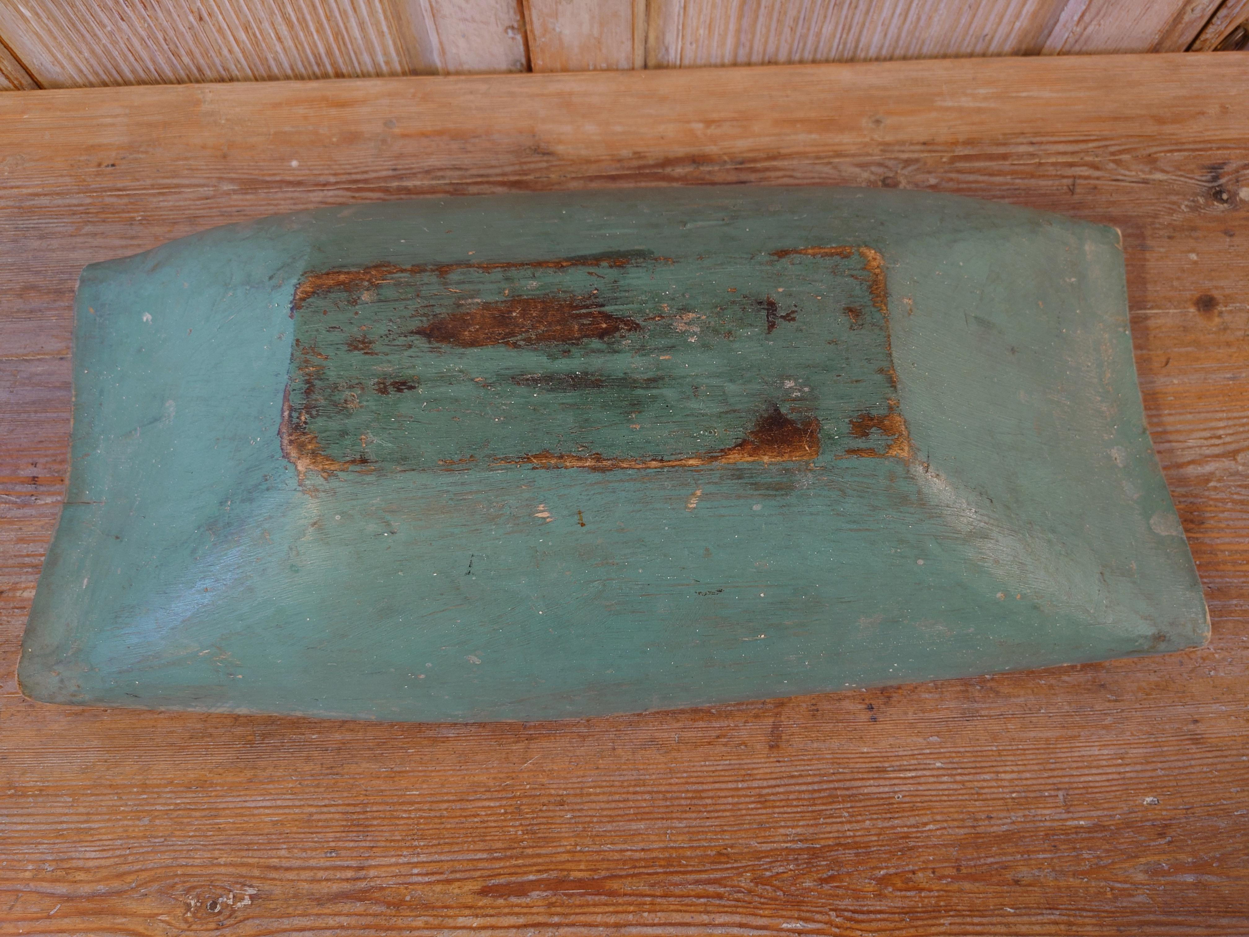 19th Century Swedish Antique Rustic Folk Art Tray with Orginal Paint Solid Wood For Sale 1