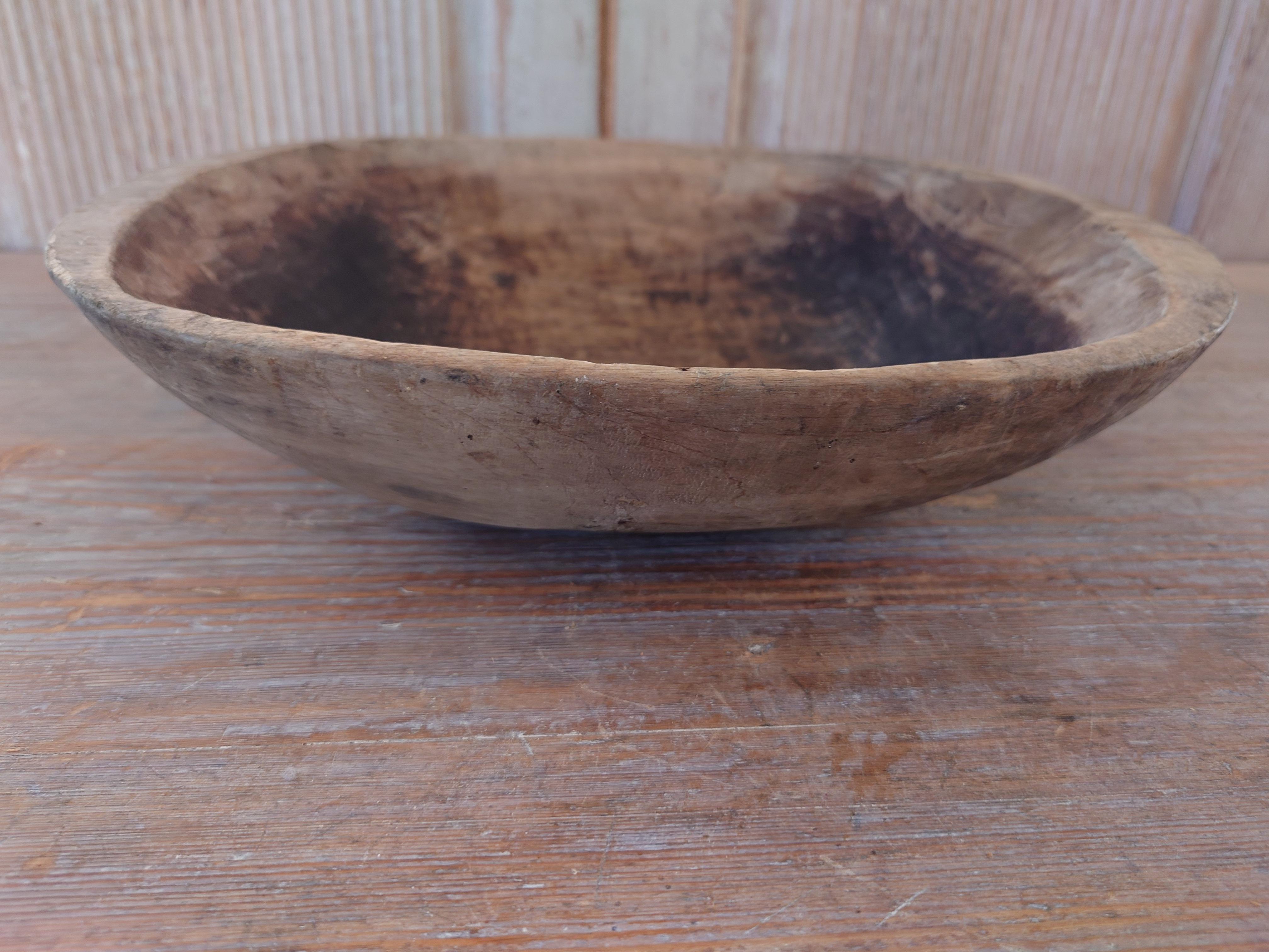 19th Century Swedish  Antique Rustic Folk Art Wooden Bowl dated 1862 For Sale 4