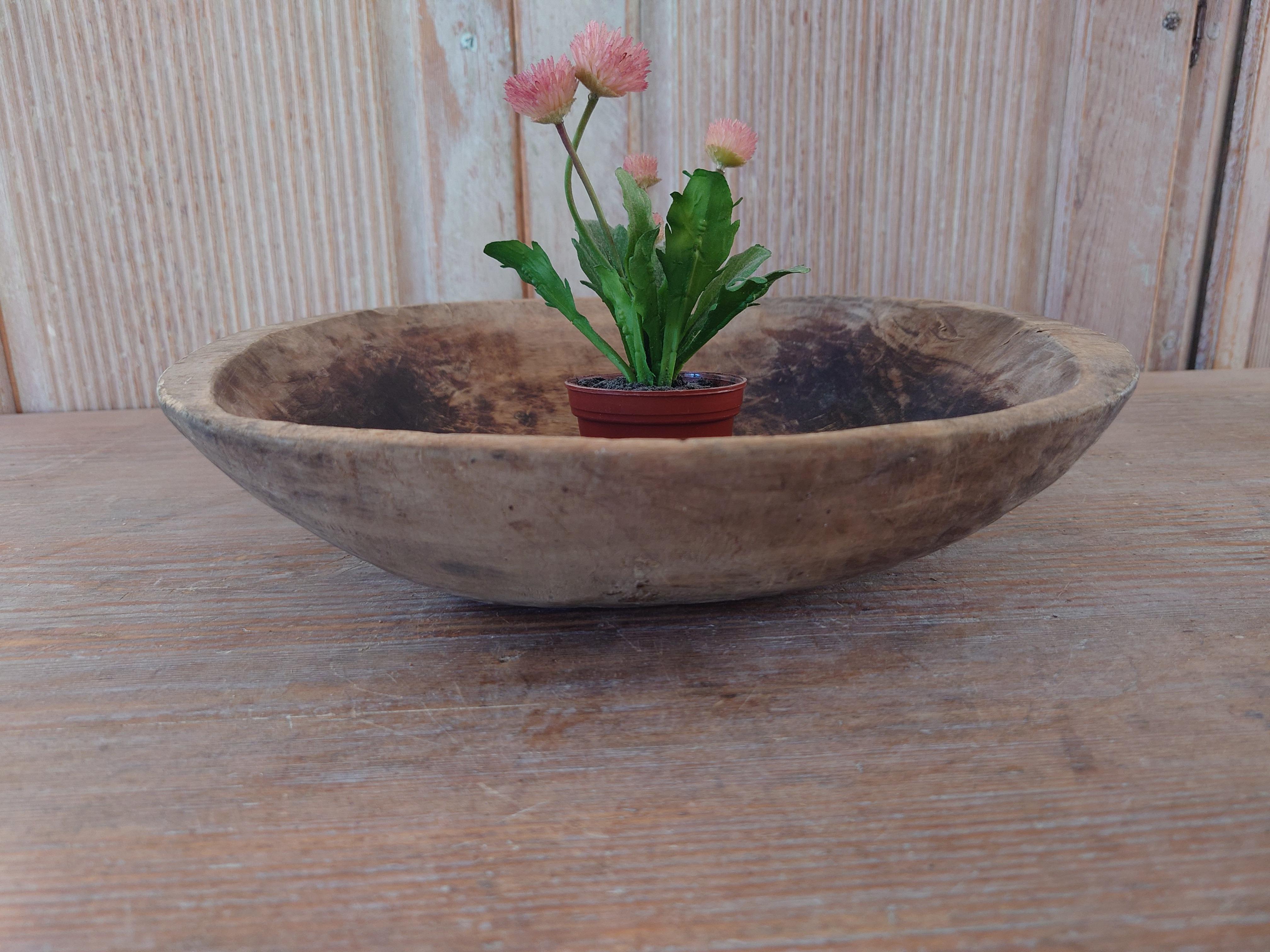 19th Century Swedish  Antique Rustic Folk Art Wooden Bowl dated 1862 For Sale 8