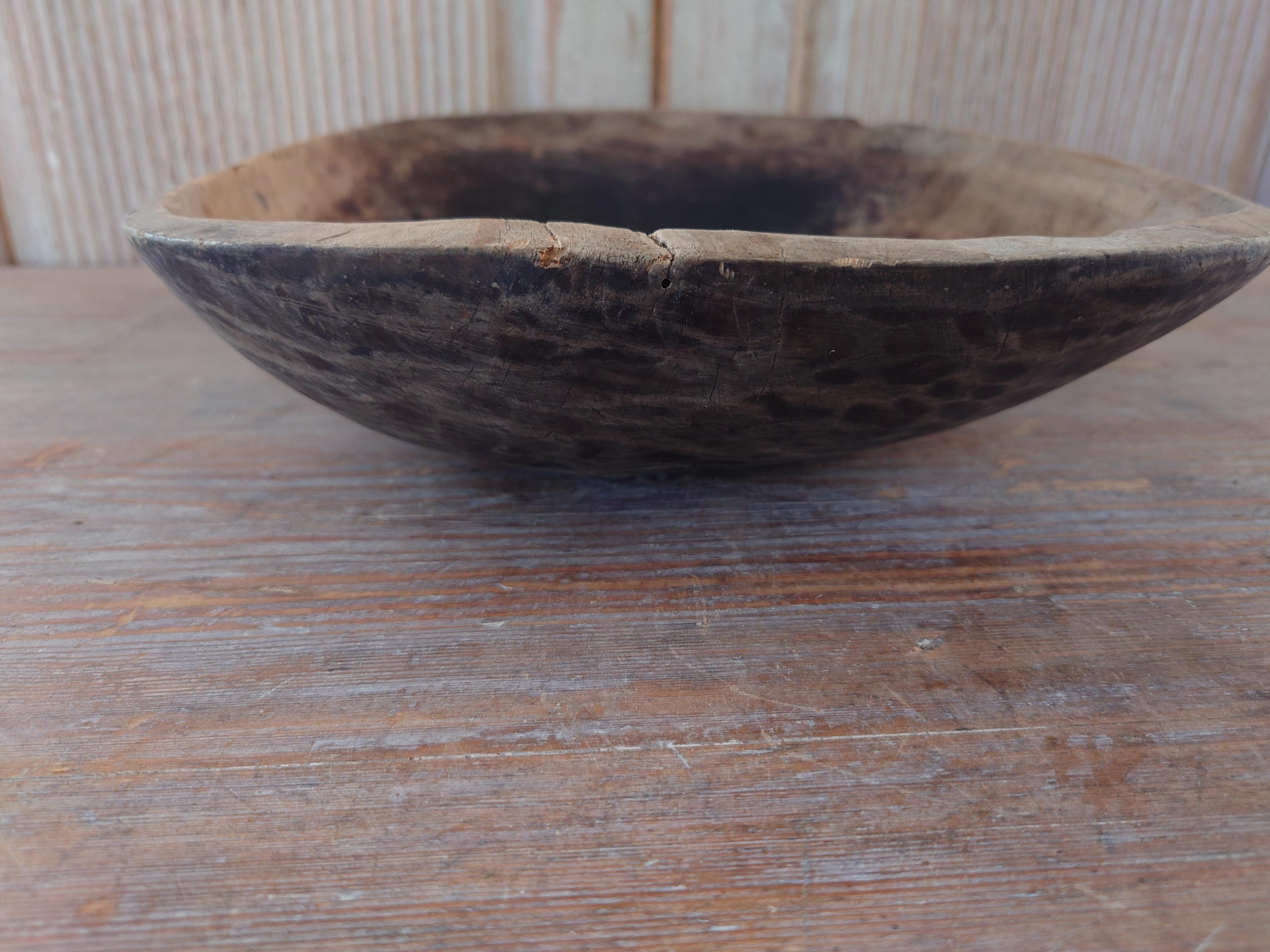 19th Century Swedish  Antique Rustic Folk Art Wooden Bowl dated 1862 For Sale 3