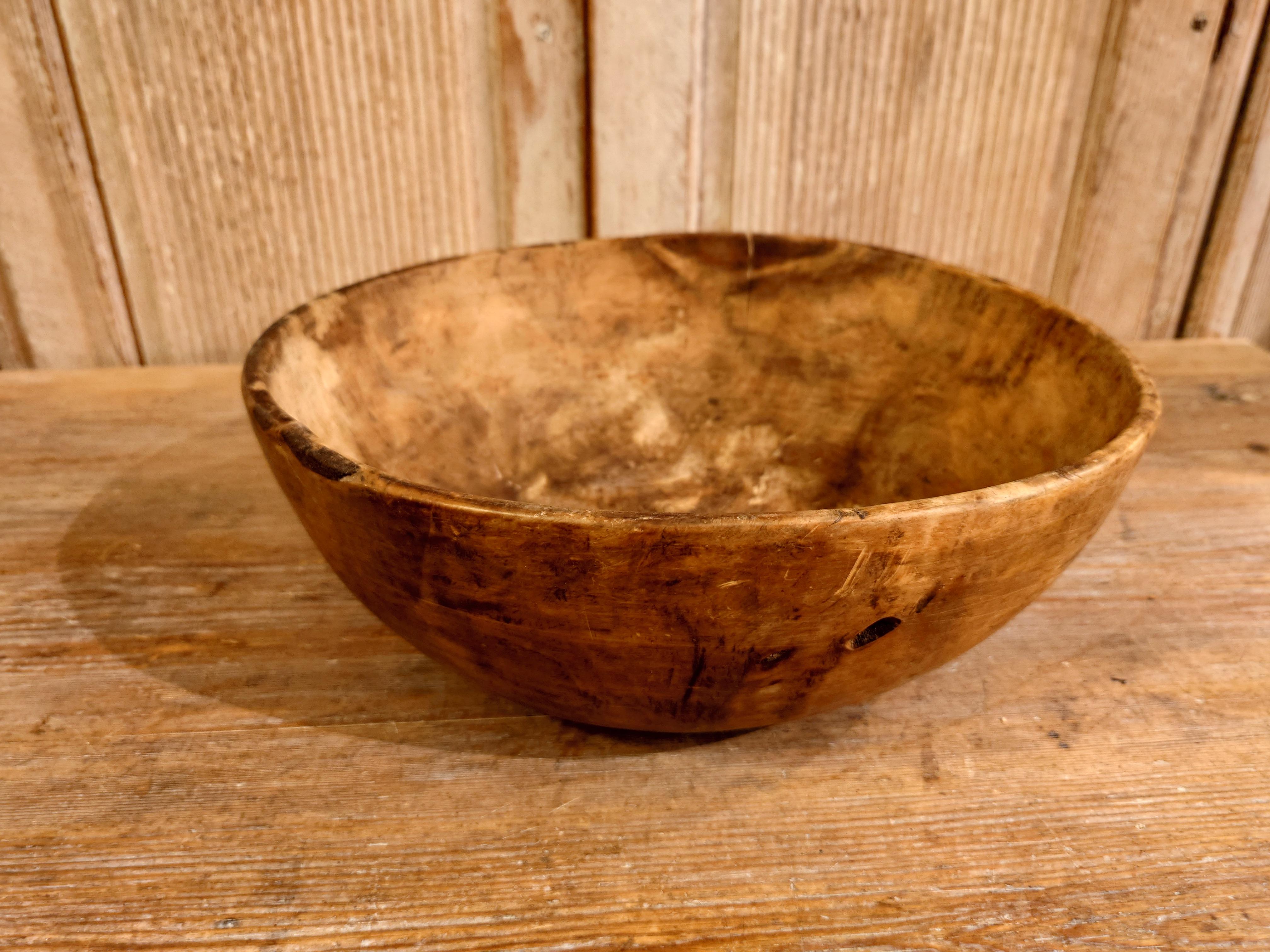 19th Century, Swedish, Antique Rustic Folk Art Wooden Bowl with Nice Patina For Sale 6