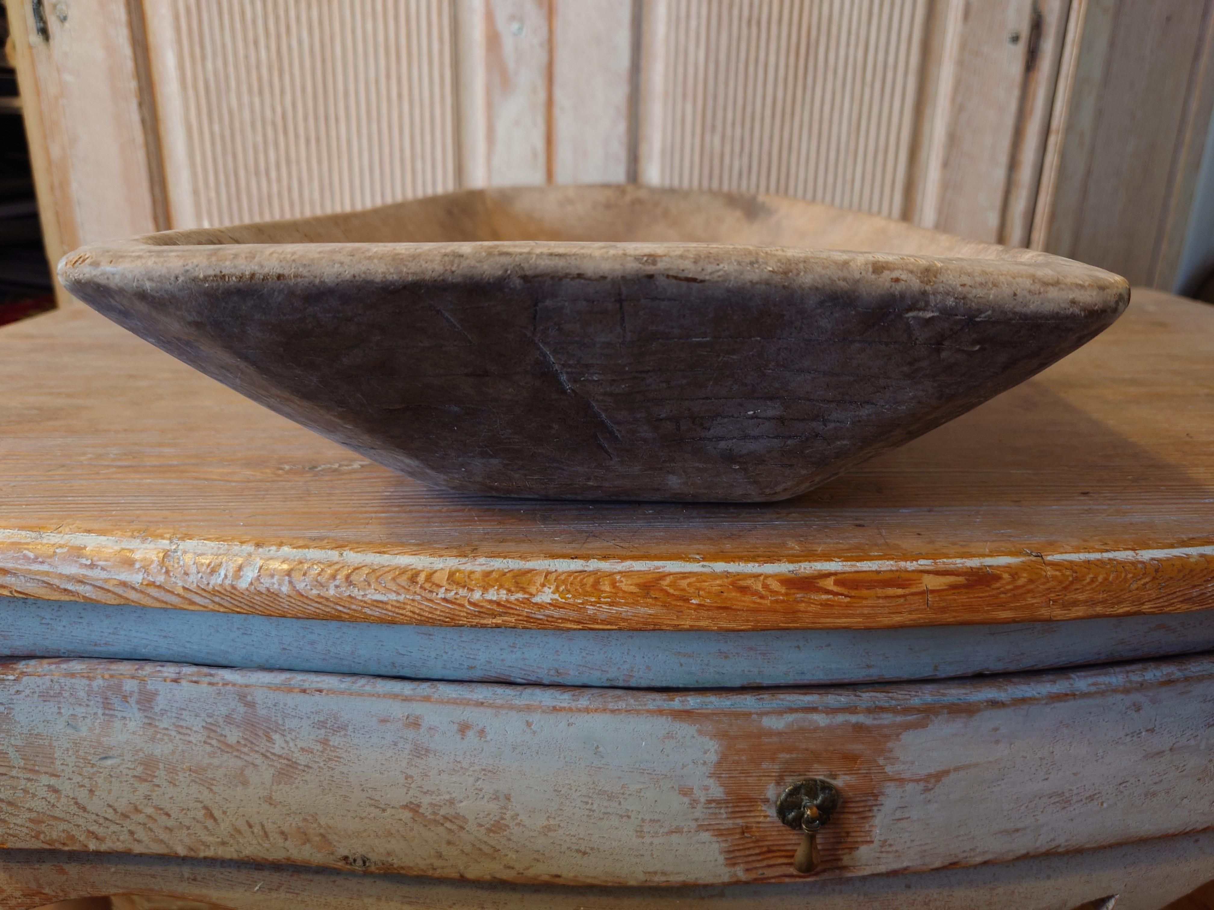 19th Century Swedish  Antique Rustic Folk Art Wooden Trough/ Serving Bowl For Sale 5