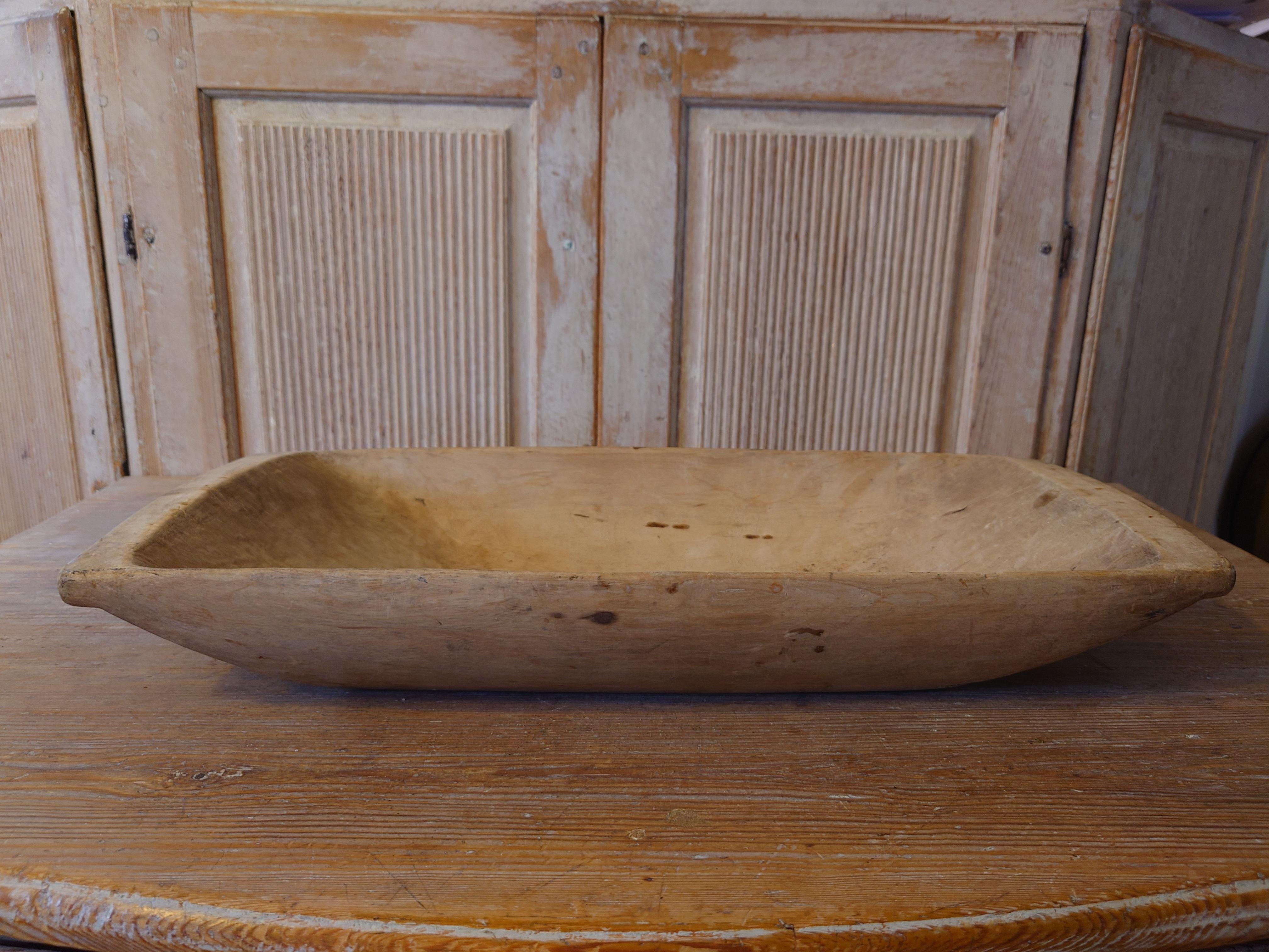 19th Century Swedish  Antique Rustic Folk Art Wooden Trough/ Serving Bowl  For Sale 2