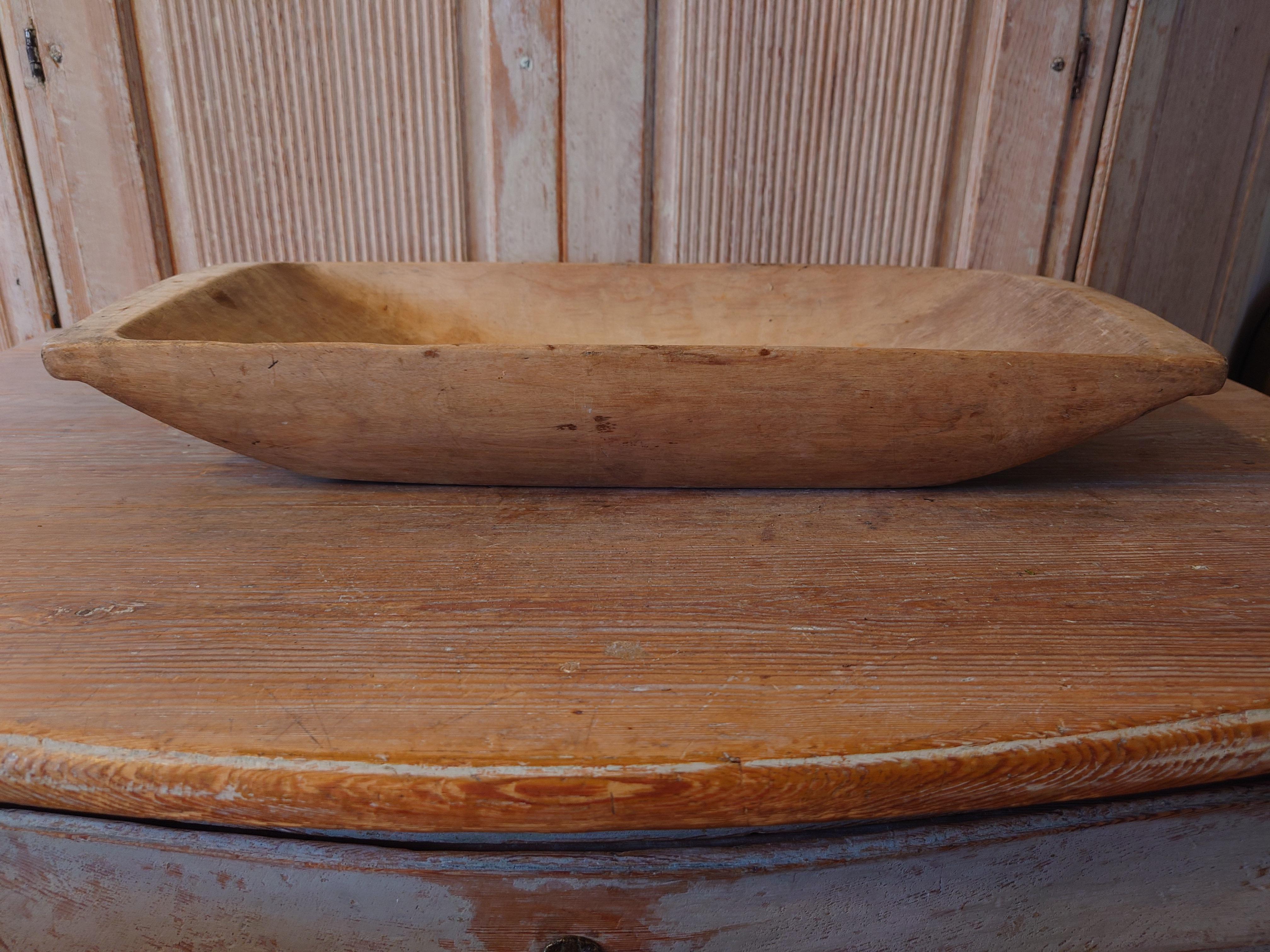 19th Century Swedish  Antique Rustic Folk Art Wooden Trough/ Serving Bowl  For Sale 4