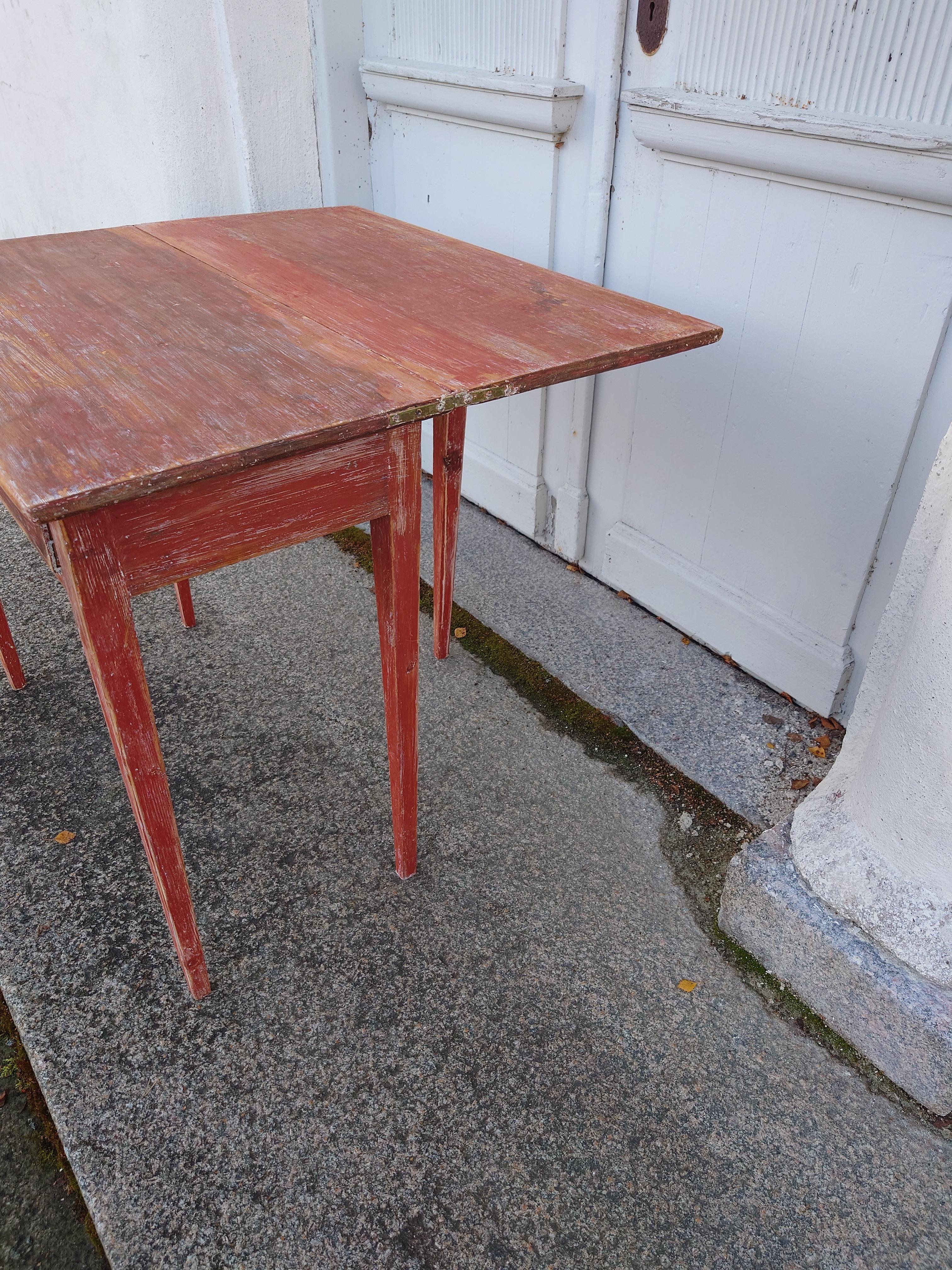  19. Jahrhundert Schwedisch antik  Rustikaler, echter Spieltisch für Spielen   im Angebot 5