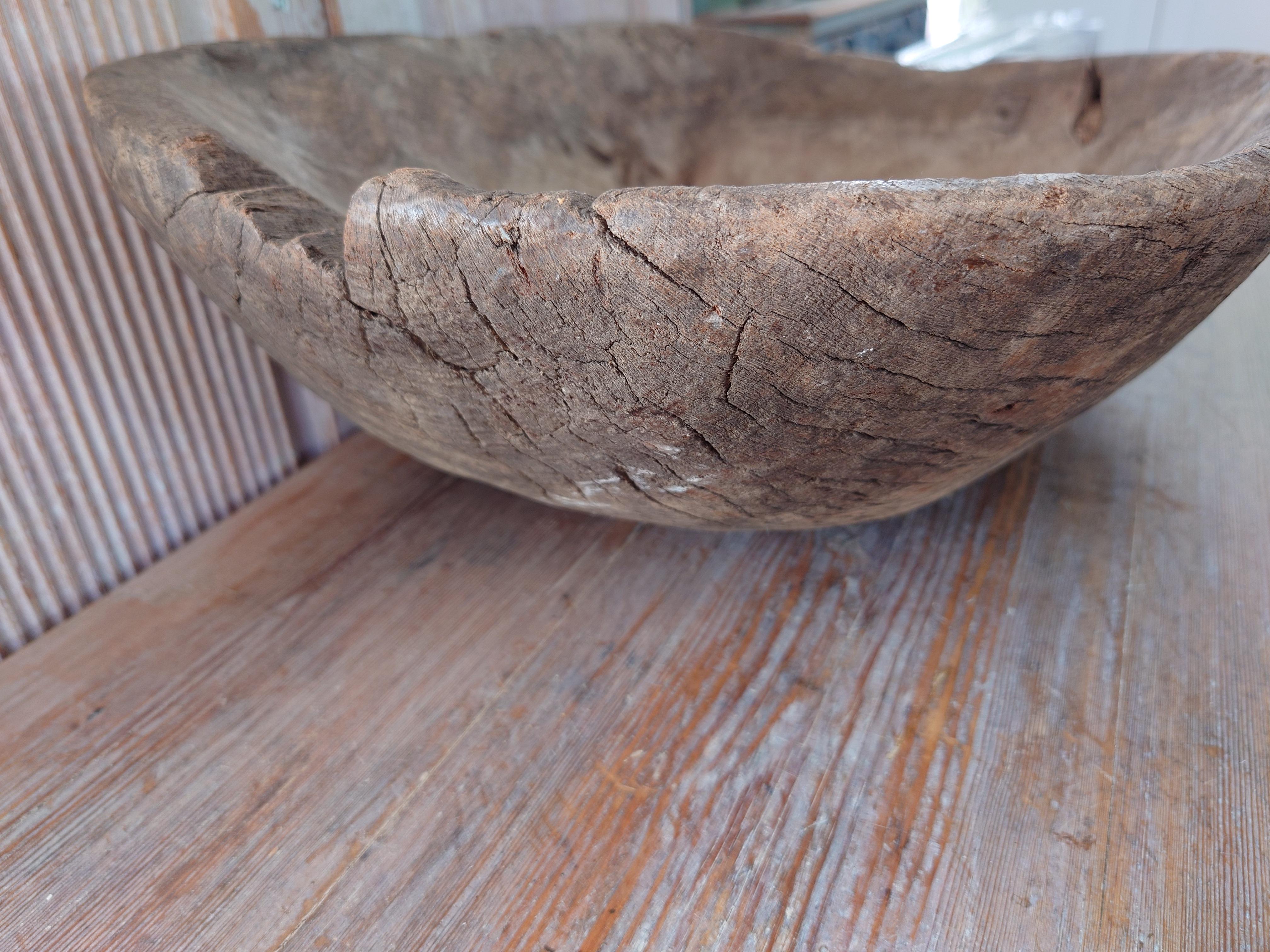 19th Century Swedish Antique Rustic Rare Wooden Bowl For Sale 3