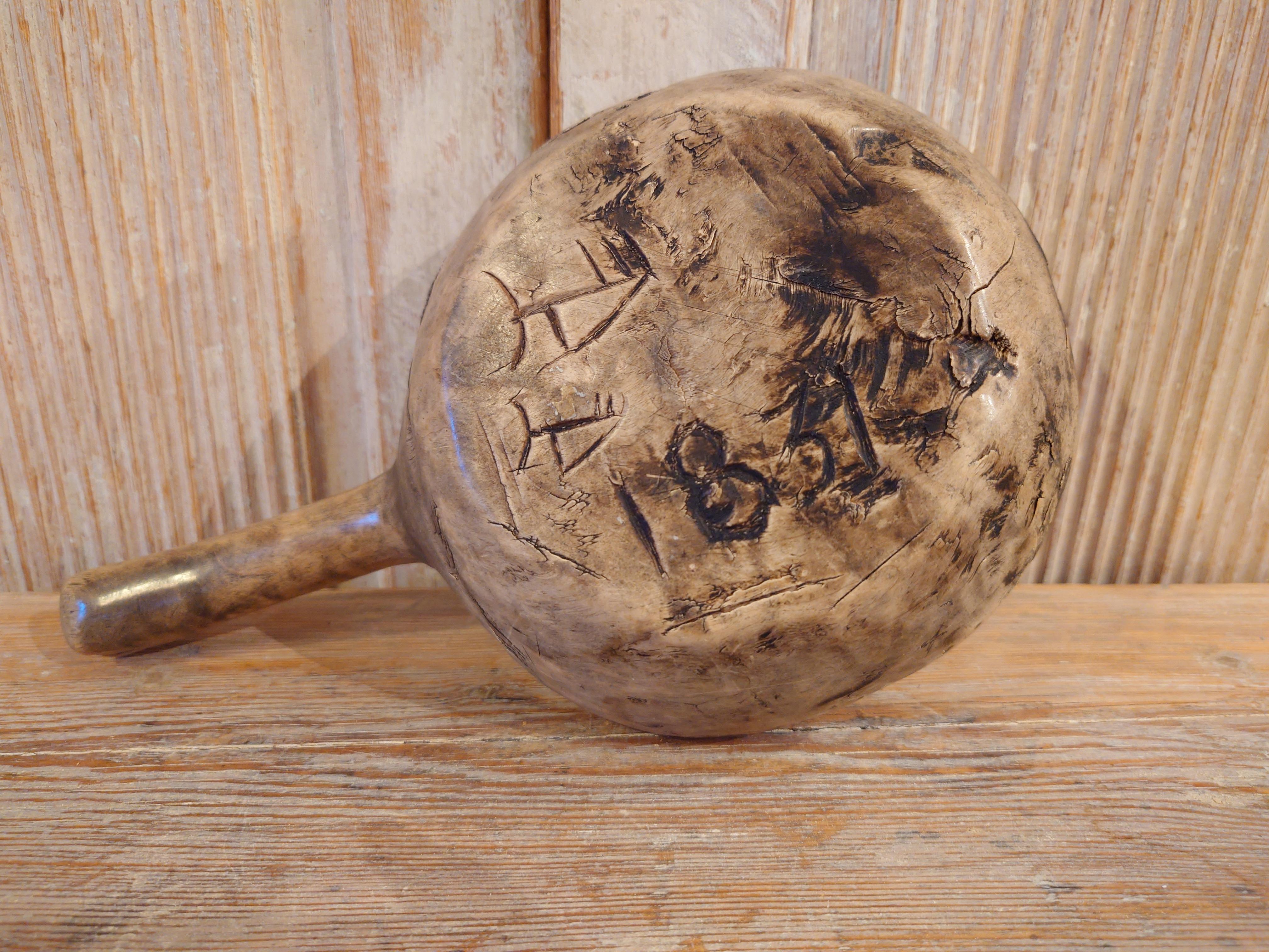 19th Century, Swedish Antique Rustic Wooden Bowl with Handle Dated 1831 For Sale 4