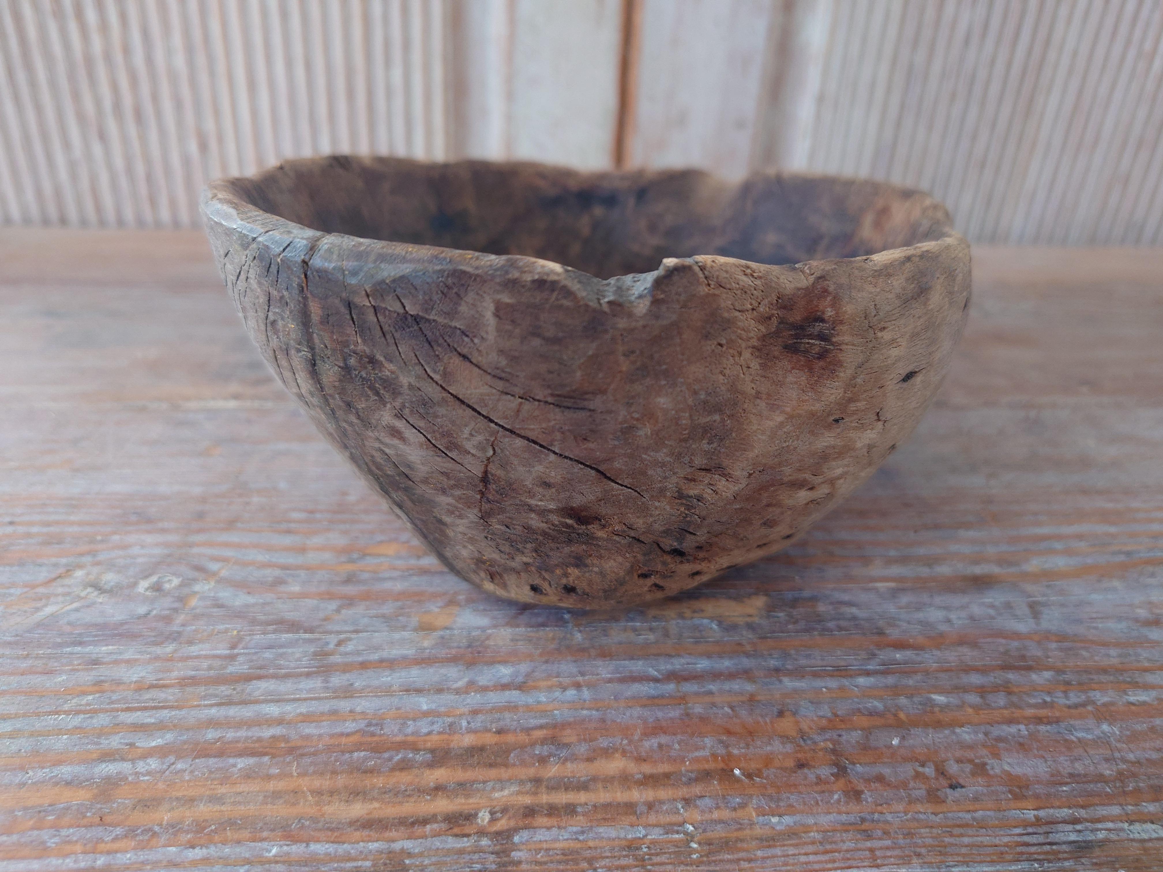 19th Century, Swedish Antique Rustic Wooden Bowl with Handle  For Sale 2