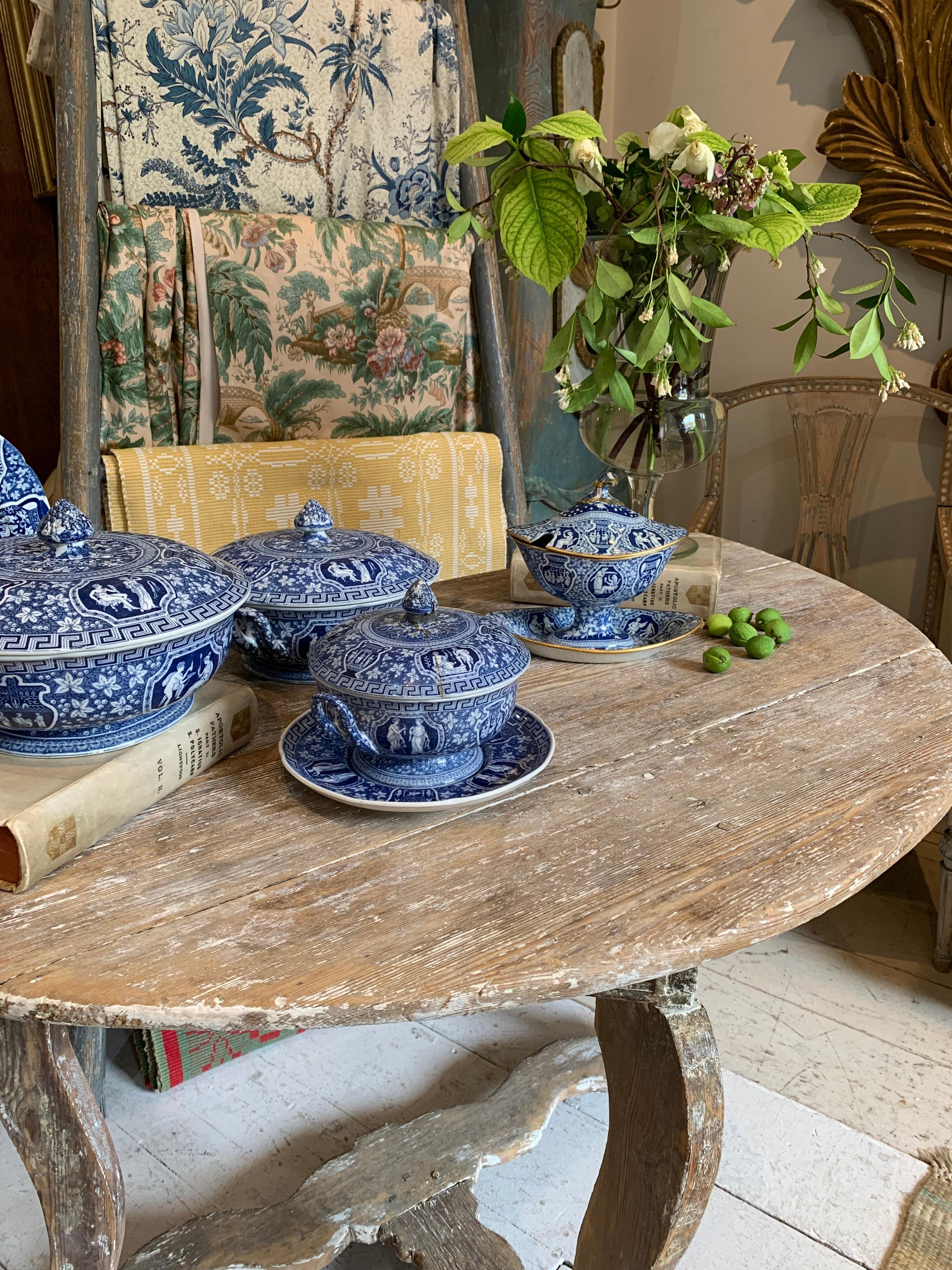 19th century Swedish baroque oak console/Demi lune For Sale 3