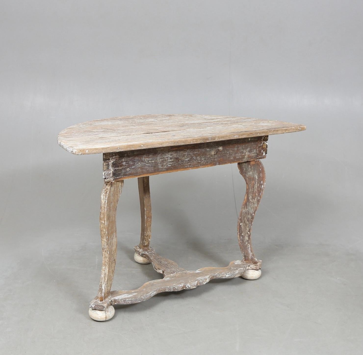 18th Century 19th century Swedish baroque oak console/Demi lune For Sale