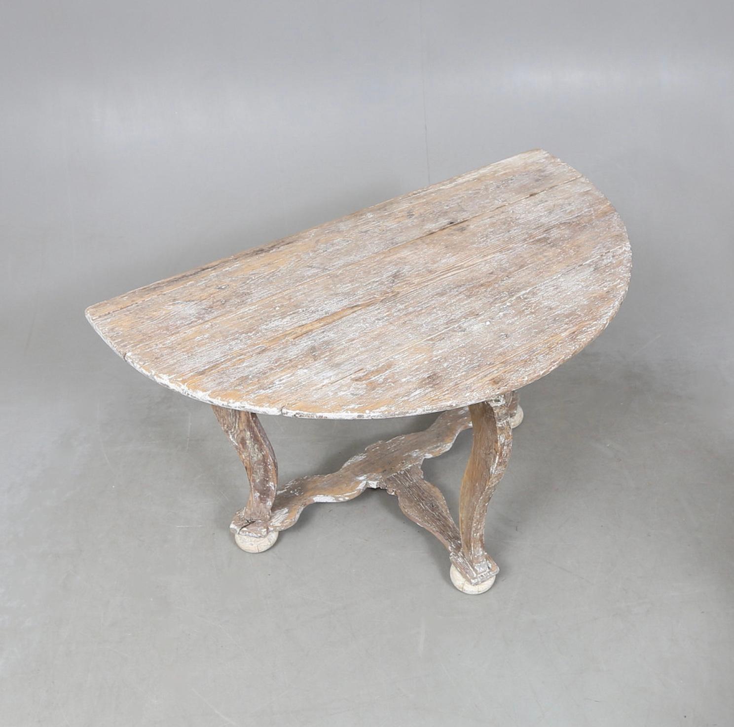 Oak 19th century Swedish baroque oak console/Demi lune For Sale