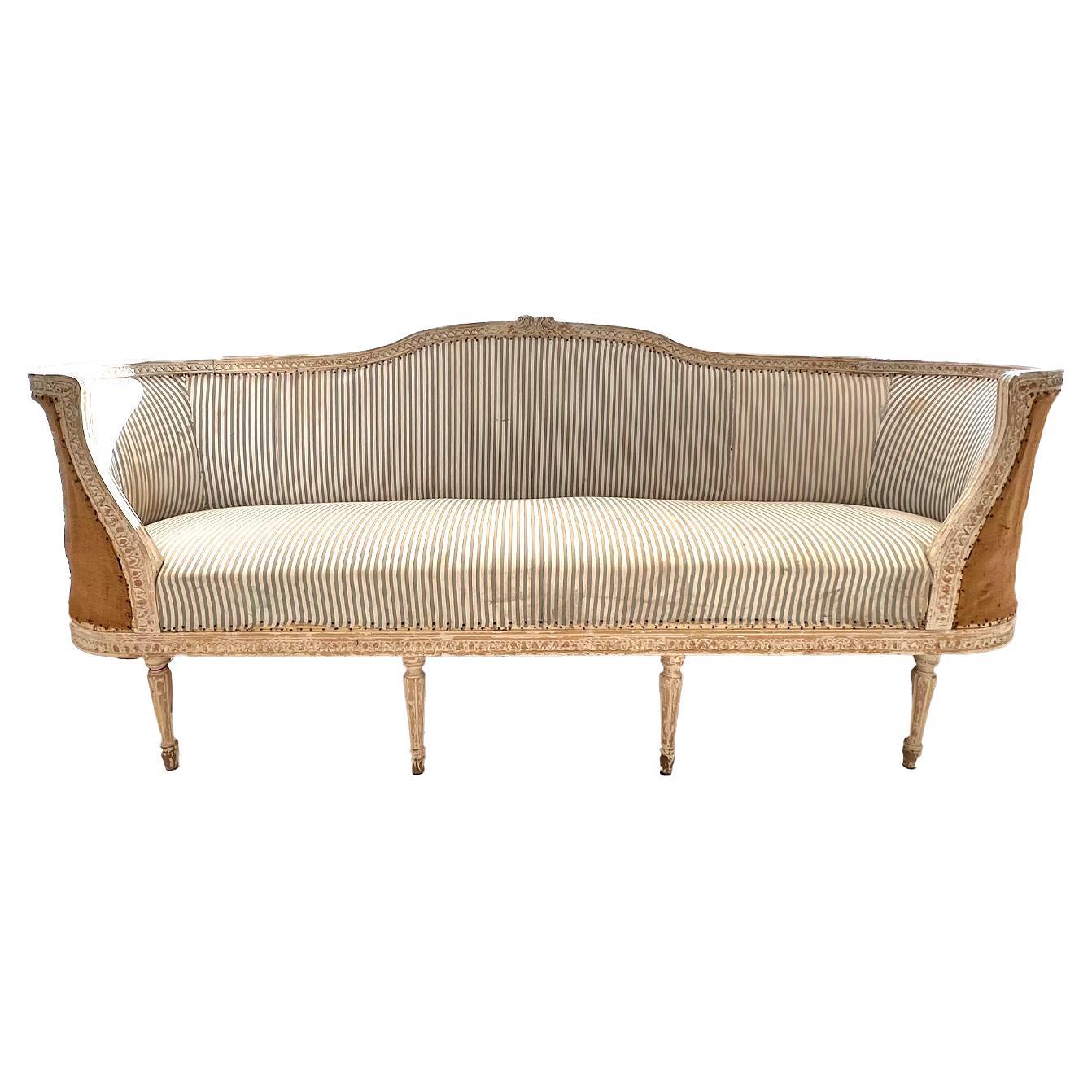 Beautiful curves, long and narrow for limited space like a hallway if necessary. The ends of this Swedish tub sofa curve comfortably around creating a welcoming and cozy feel. Stretching a little over 8 feet in length there is plenty of seating room