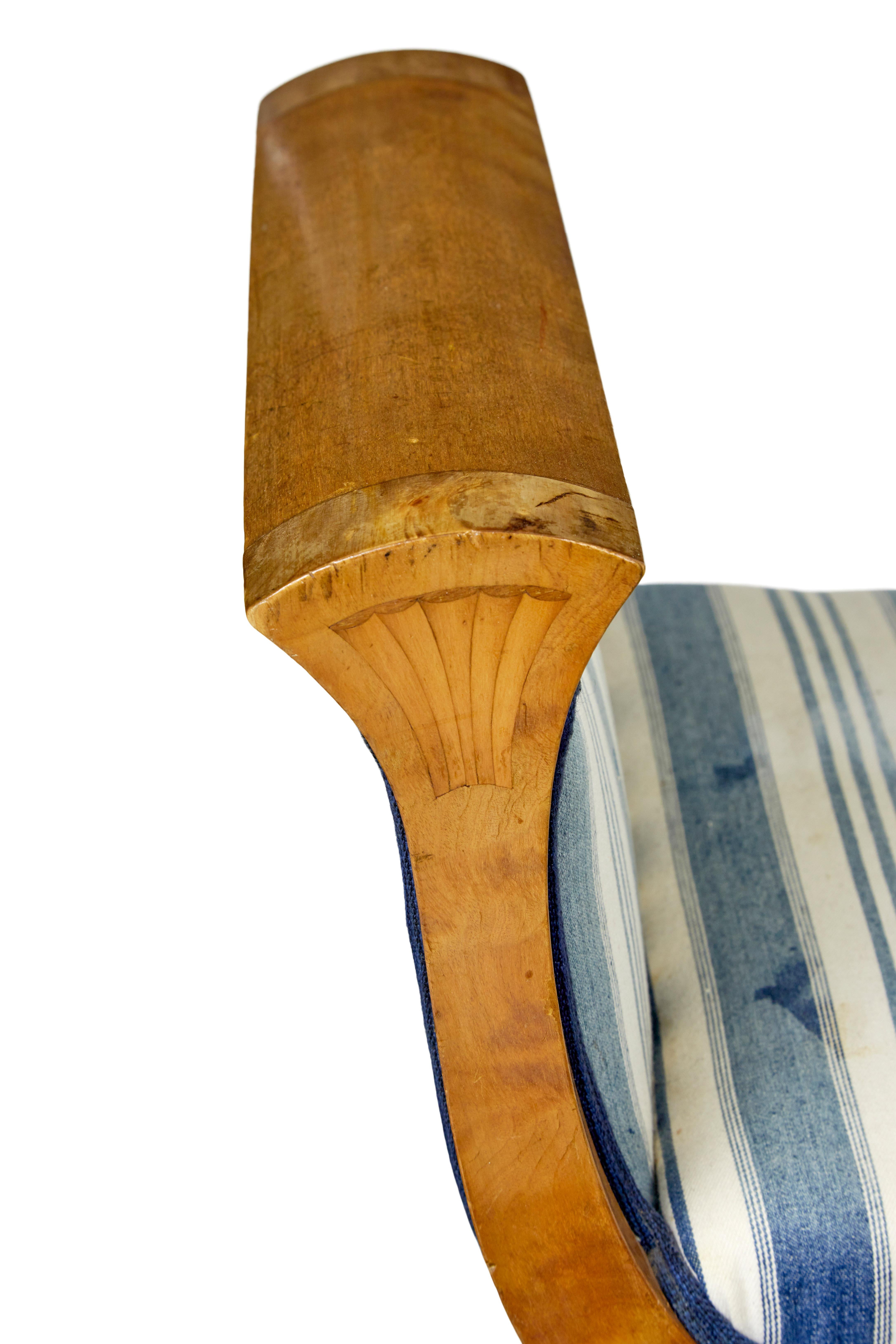 Tabouret suédois en bouleau de style empire du 19e siècle Bon état - En vente à Debenham, Suffolk