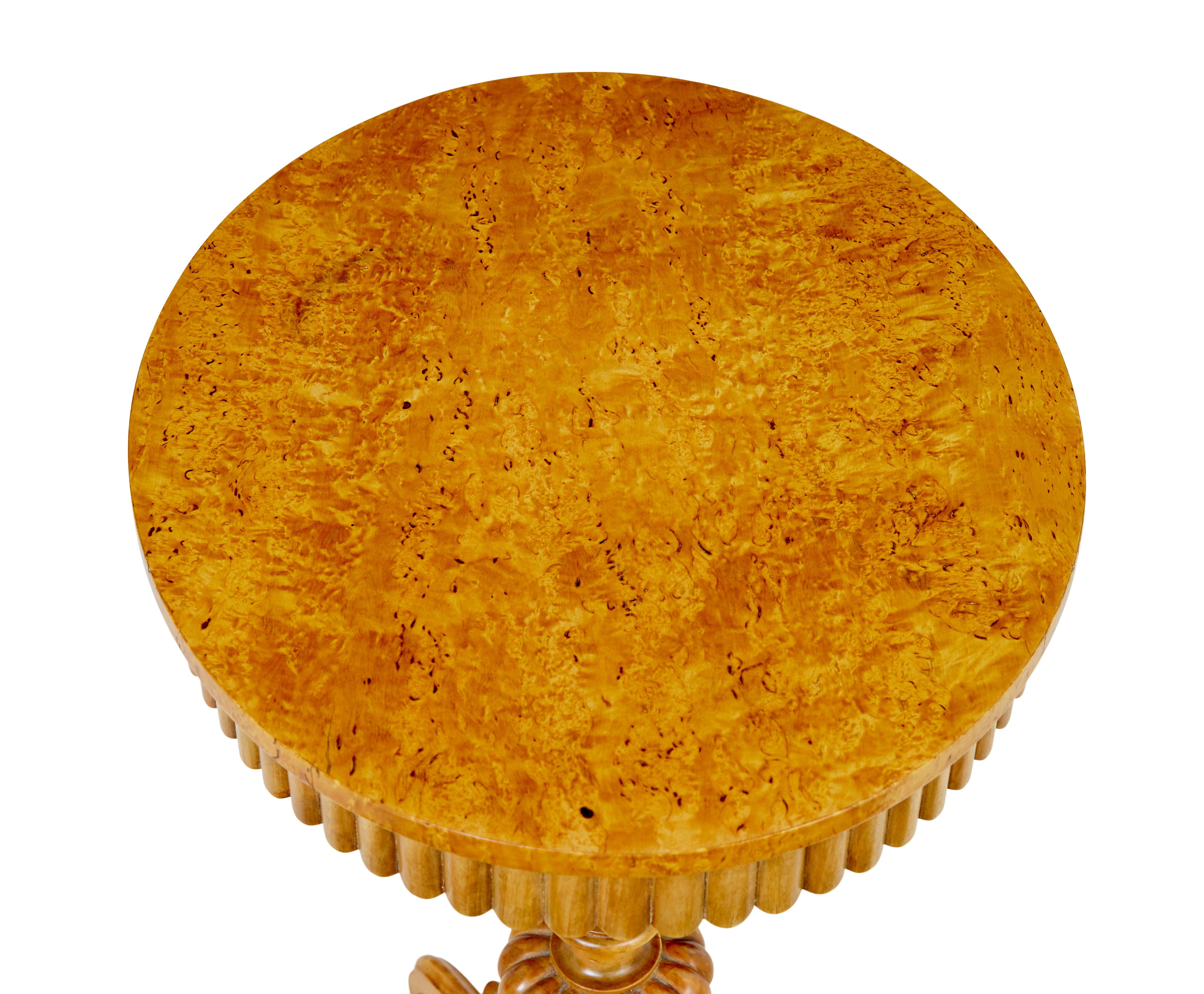 19th century Swedish birch oval occasional table In Good Condition For Sale In Debenham, Suffolk