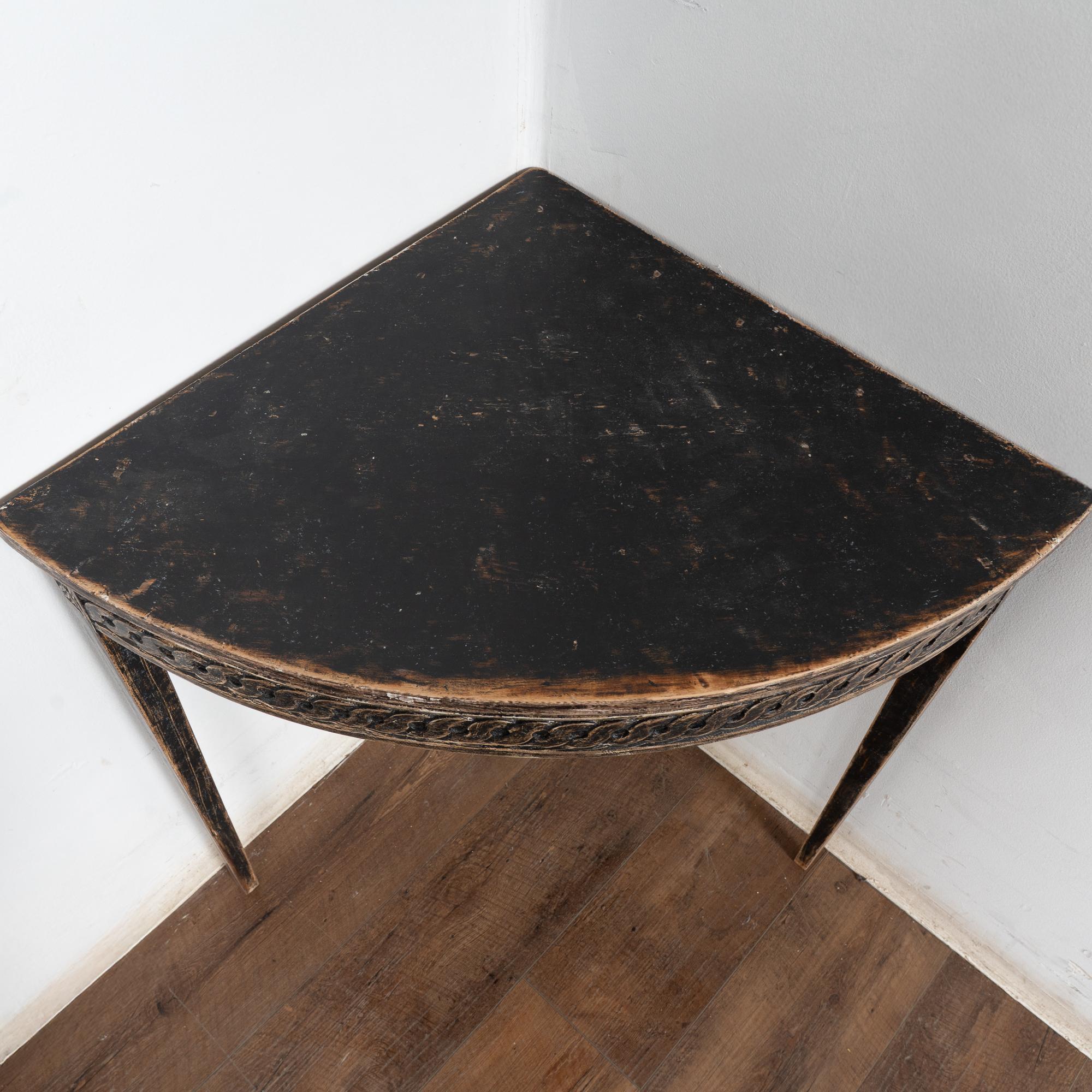 19th Century Swedish Black Corner Table For Sale 2