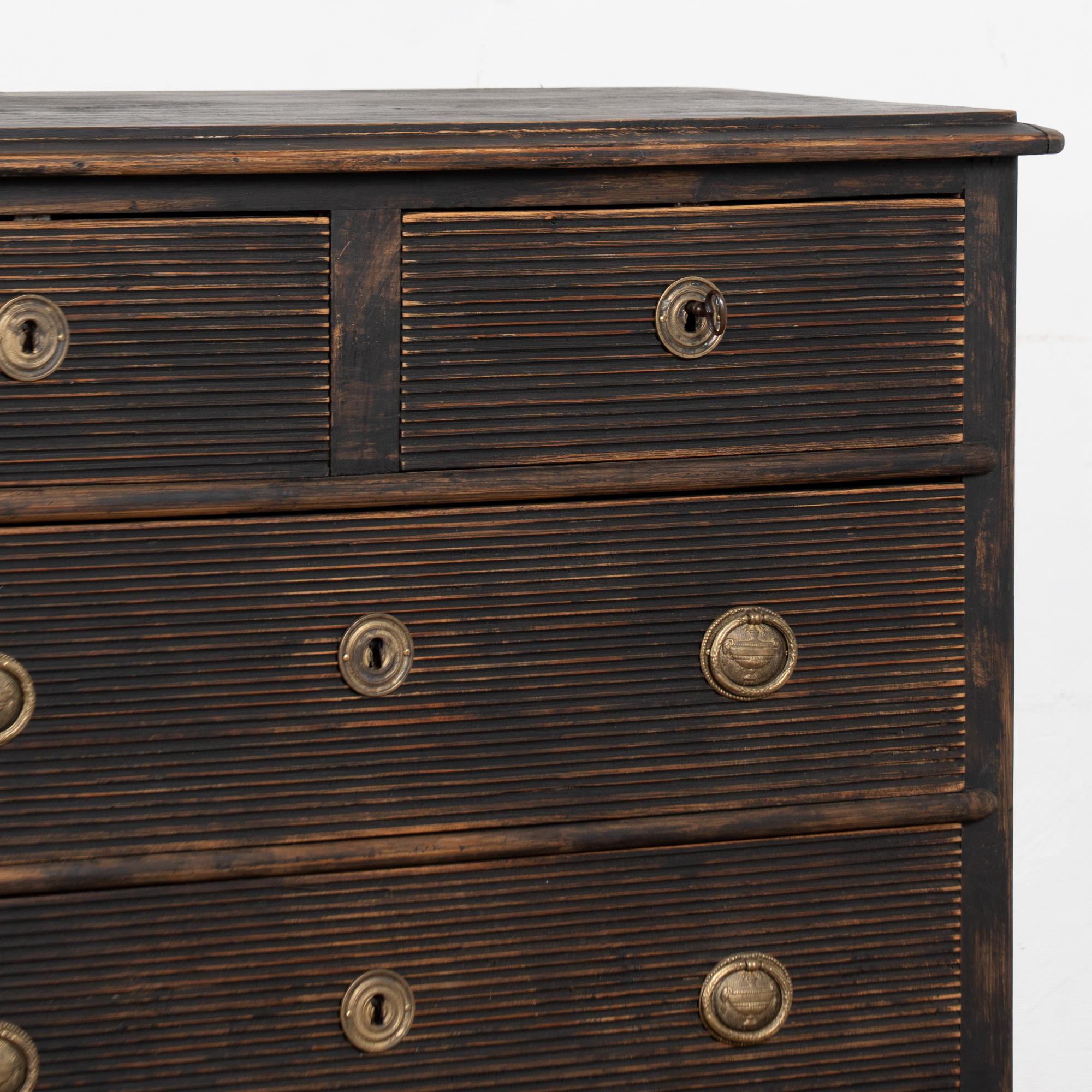19th Century Swedish Black Pine Chest of Five Drawers For Sale 6