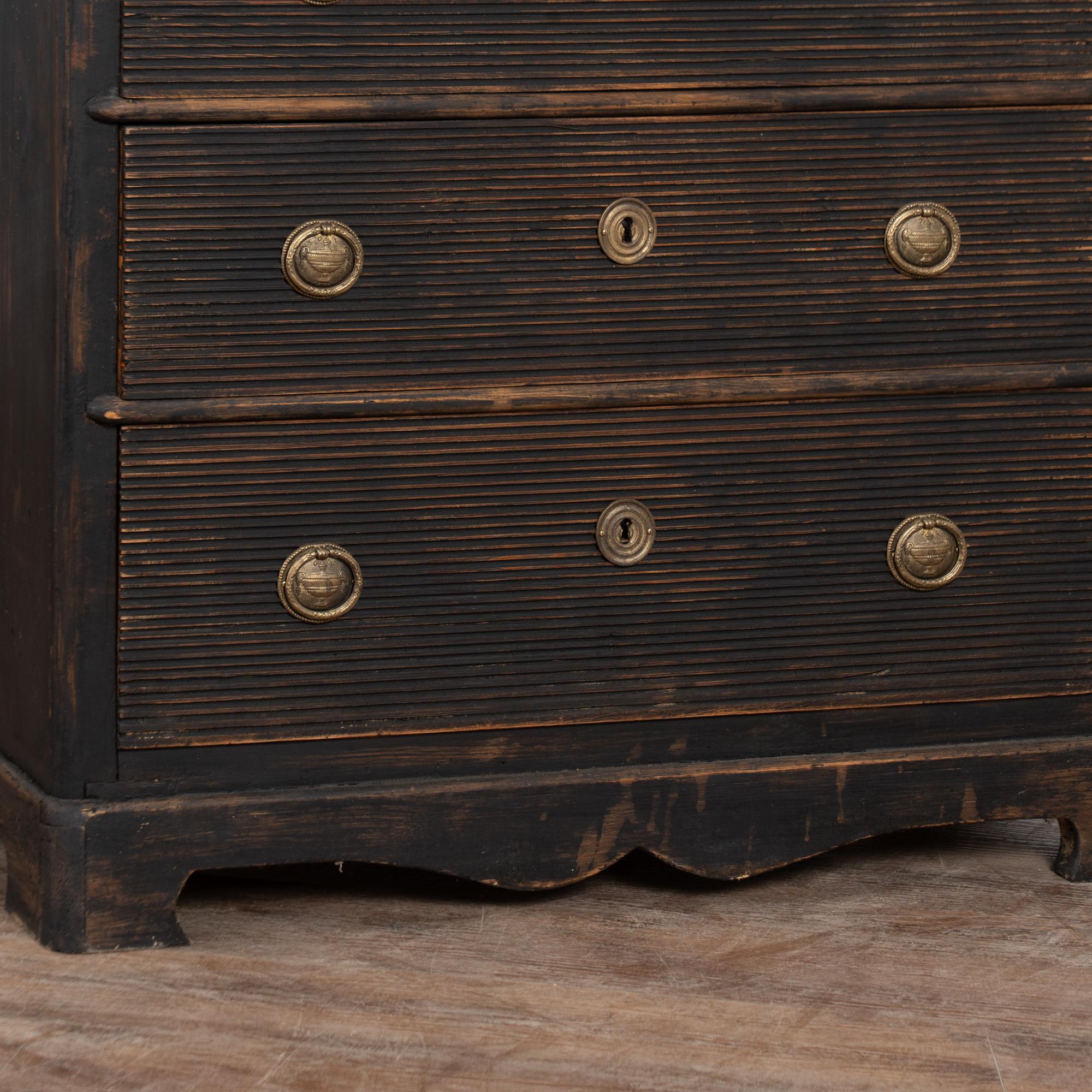 19th Century Swedish Black Pine Chest of Five Drawers For Sale 8