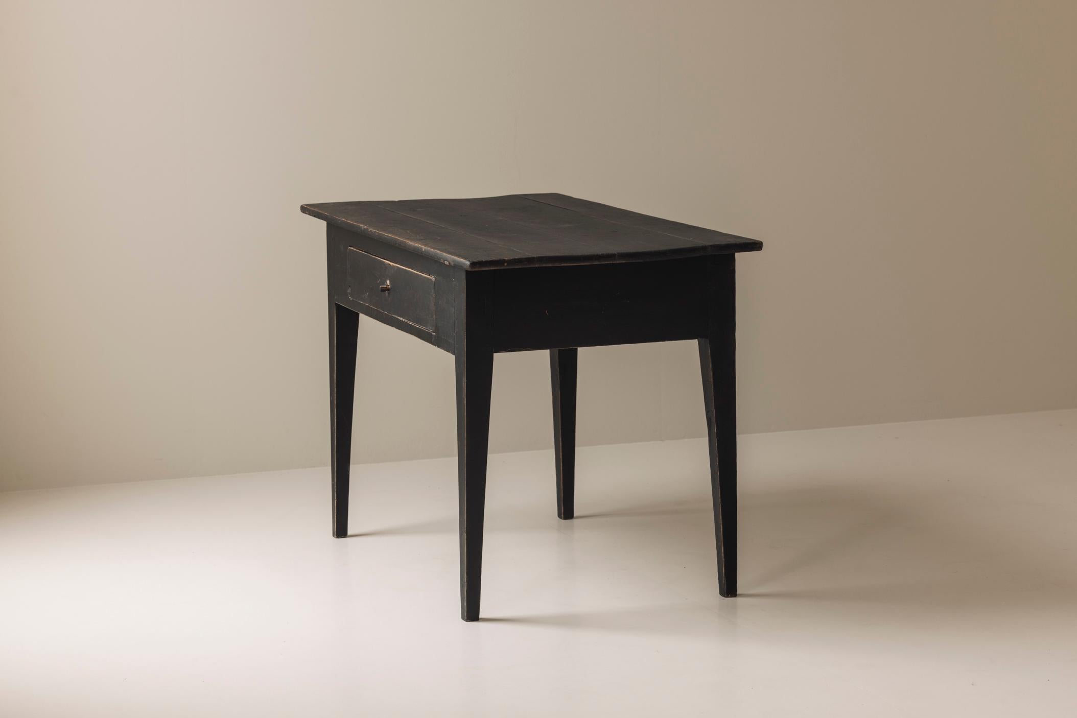 19th century Swedish black stained desk / table For Sale 5