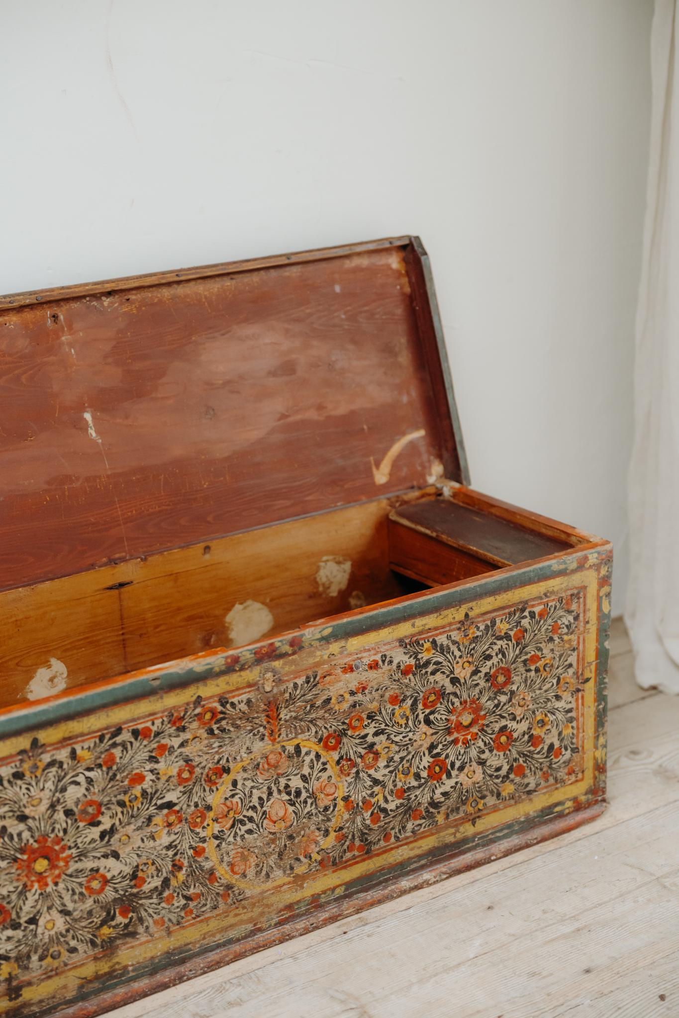 Arcón sueco para mantas del siglo XIX en venta 5