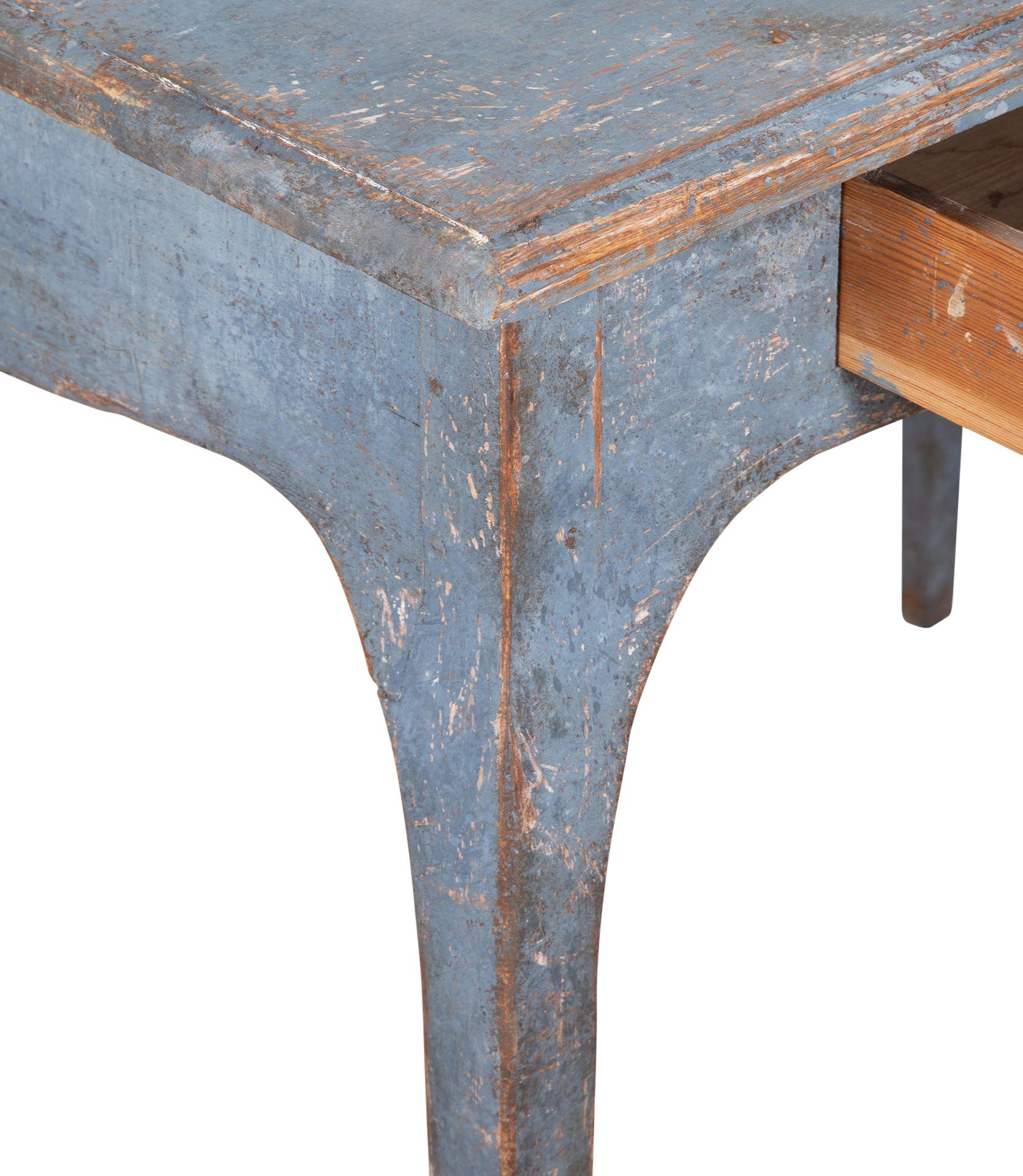 19th Century Swedish Blue Painted Side Table For Sale 3